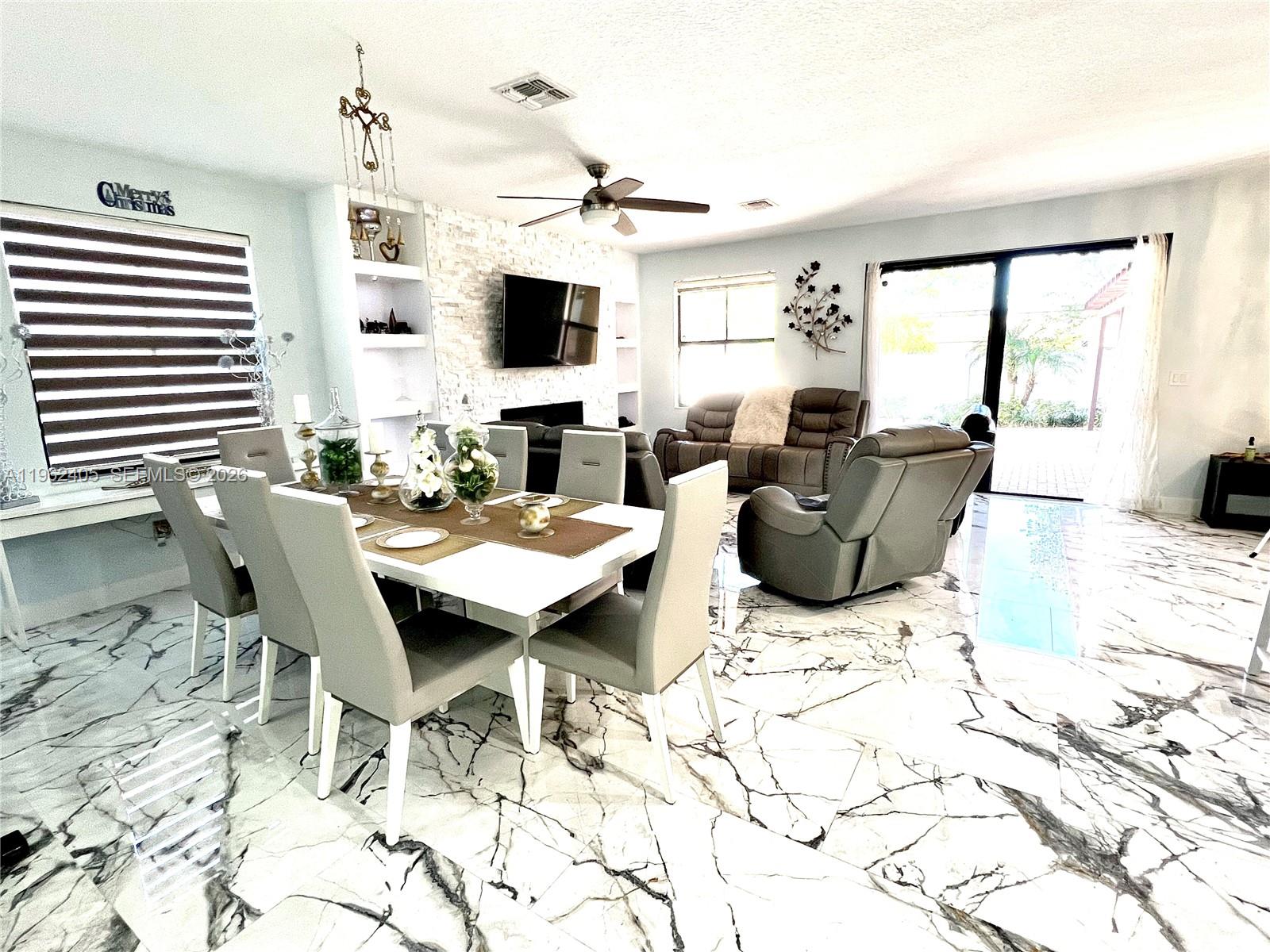 5016 NW 48th Ln Tamarac, FL 33319