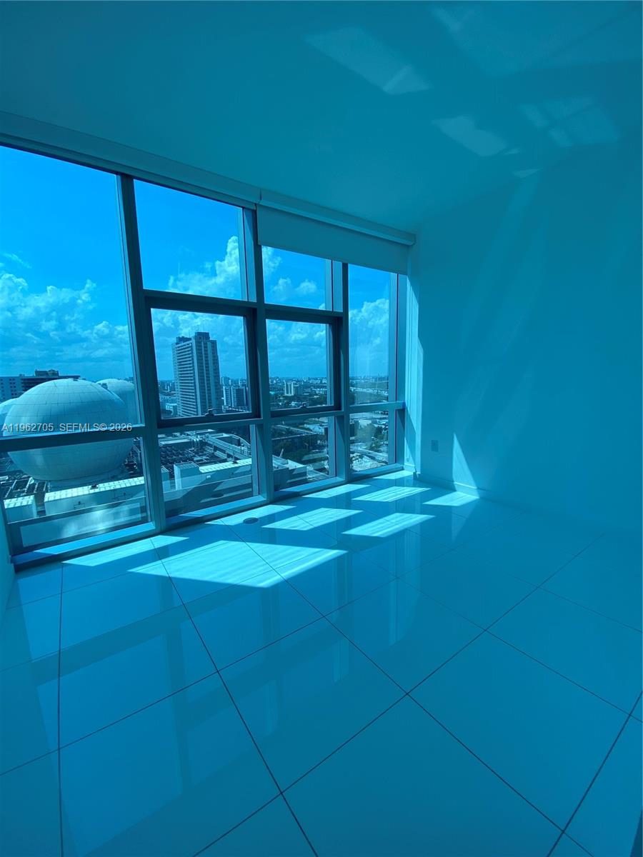 image Paramount Miami Worldcenter15