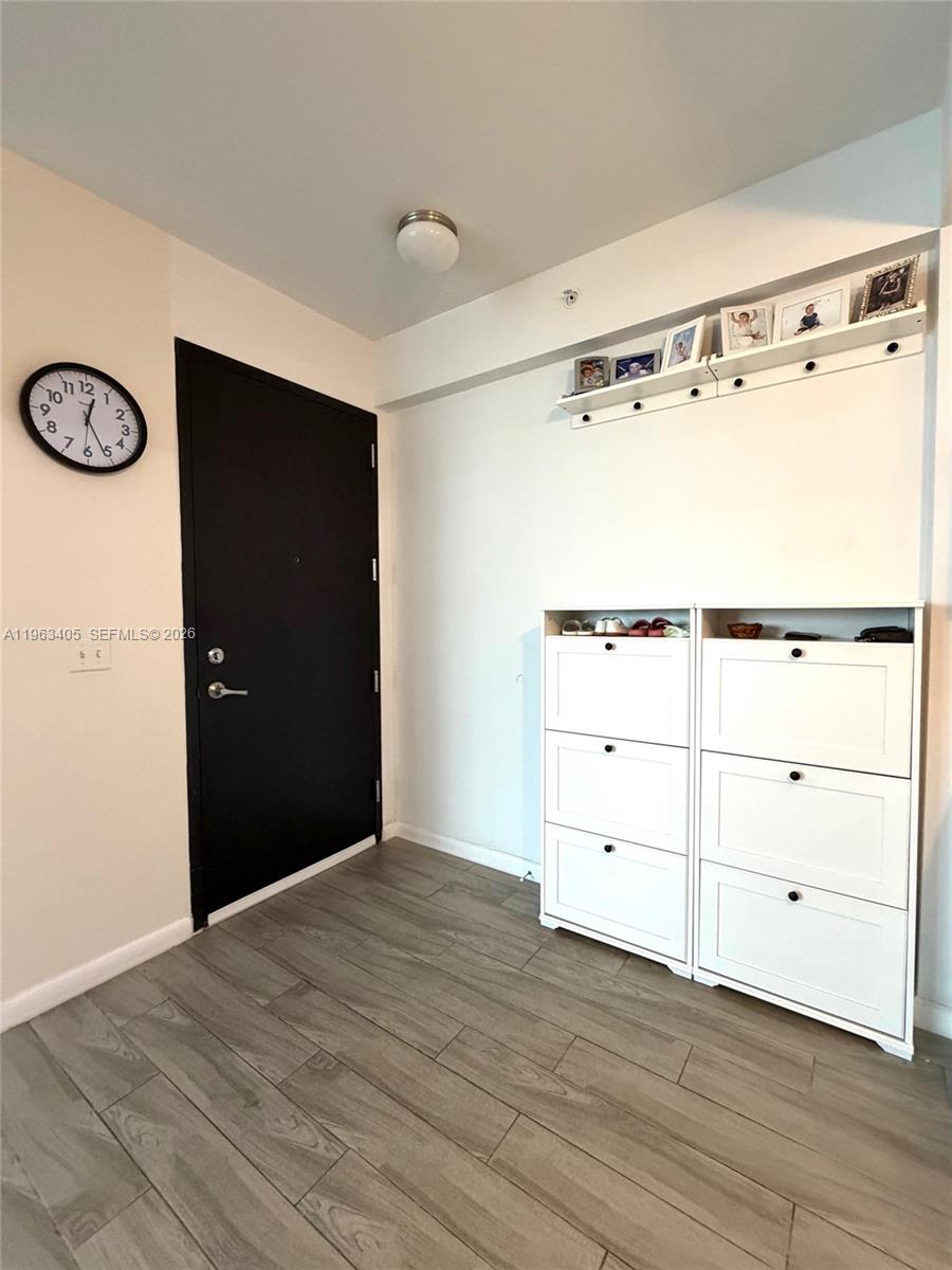 image Nine at Mary Brickell Village15