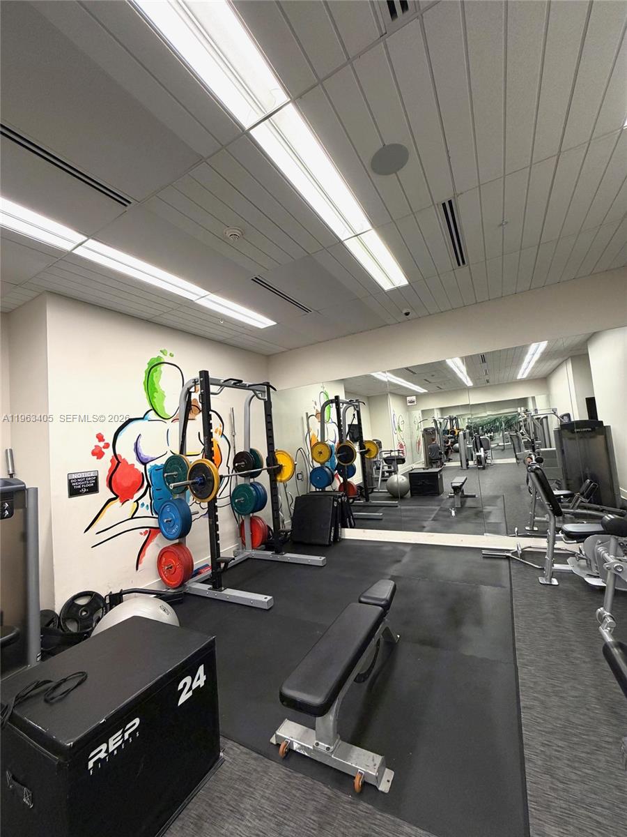 image Nine at Mary Brickell Village22