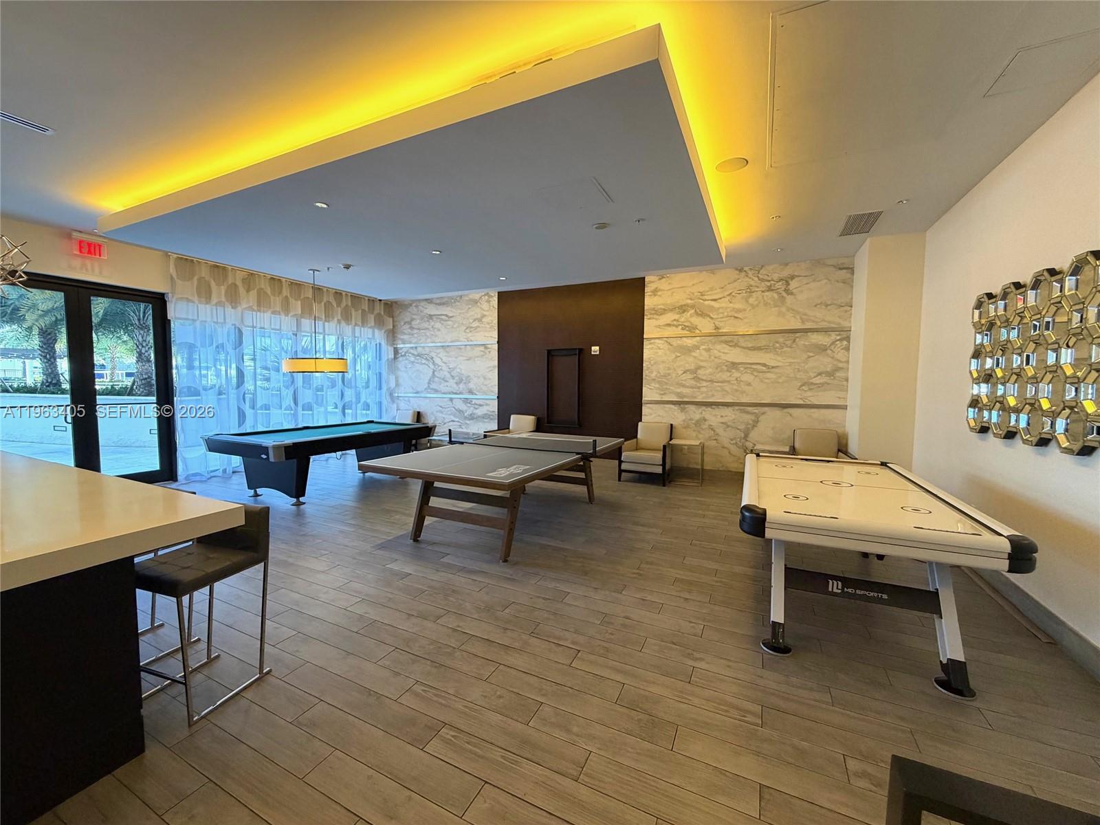 image Nine at Mary Brickell Village26