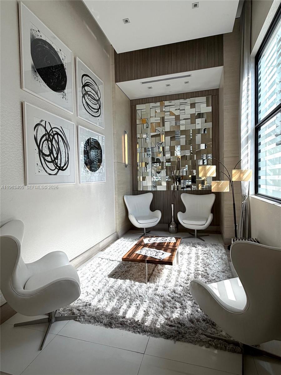 image Nine at Mary Brickell Village33