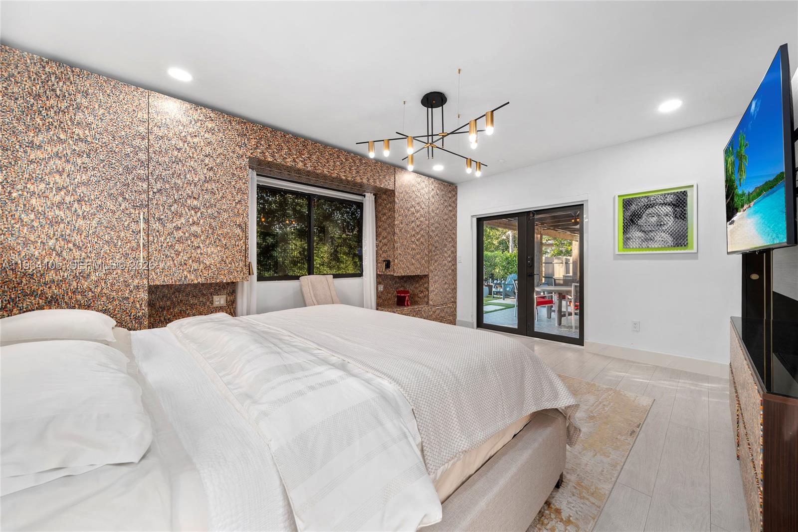 8030 Noremac Ave #N/A Miami Beach, FL 33141