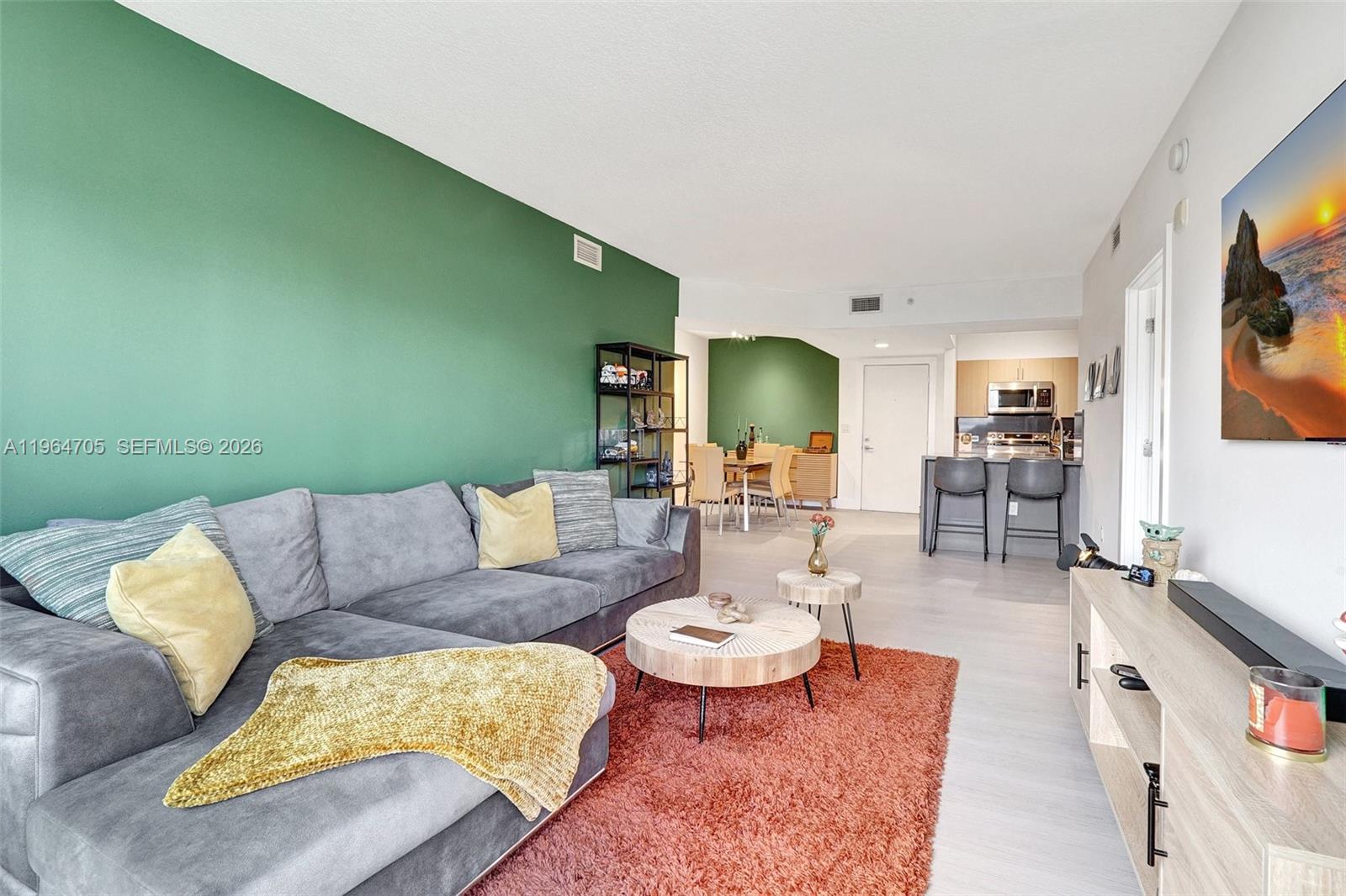 image The Venture at Aventura2