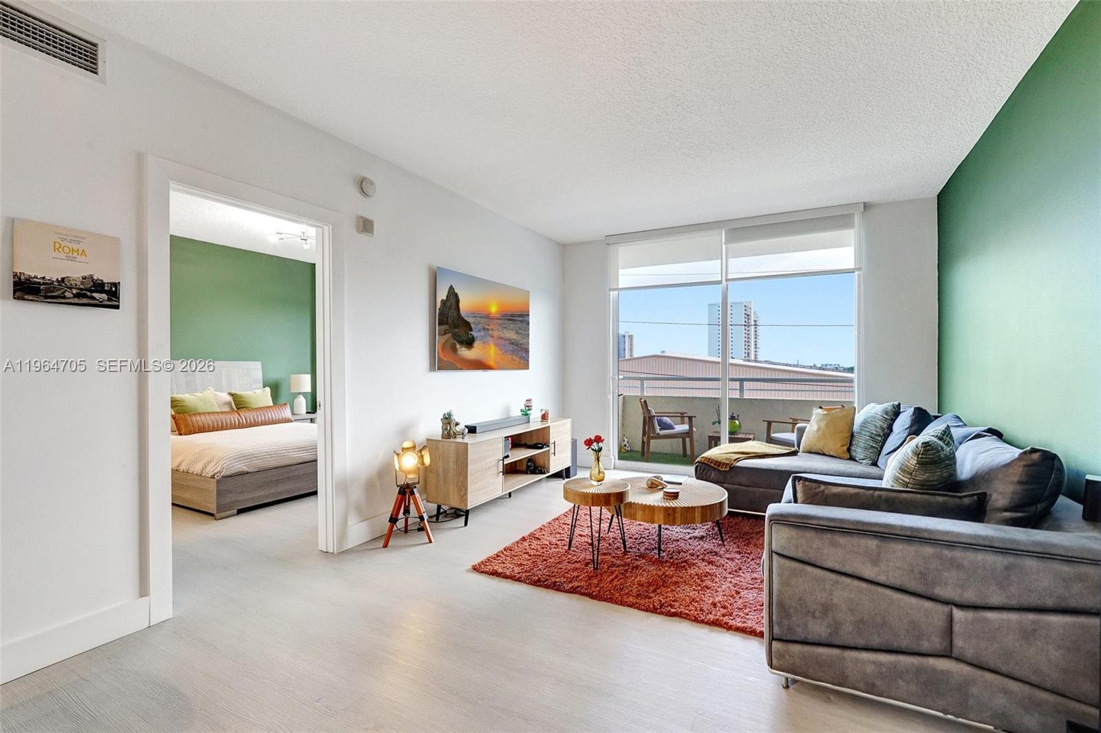 image The Venture at Aventura5