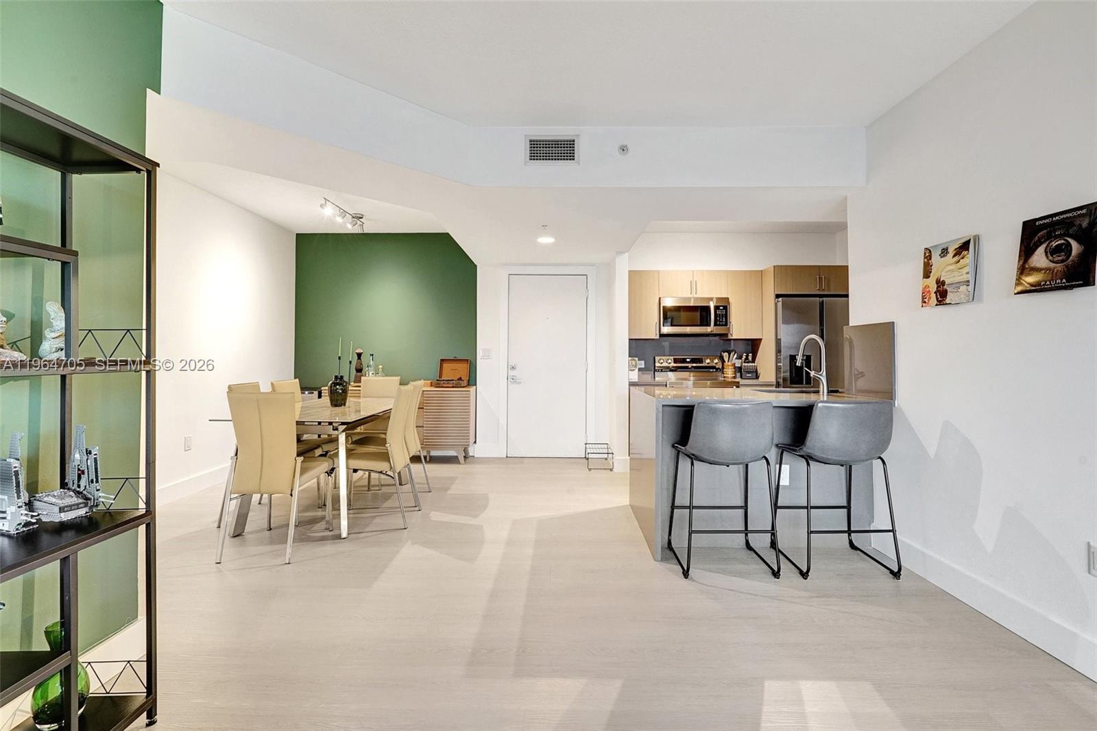 image The Venture at Aventura7