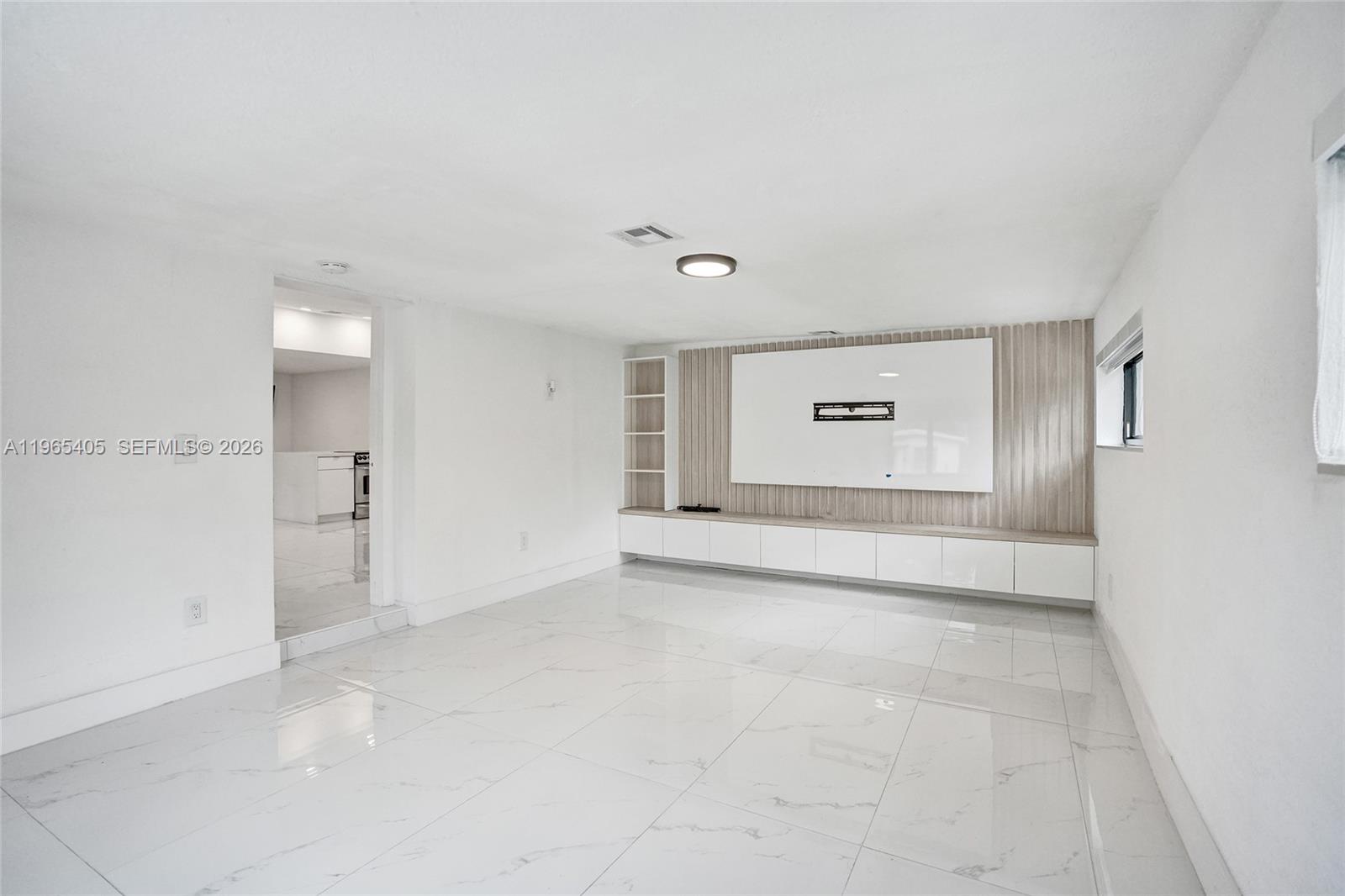 13550 NW 5th Ave North Miami, FL 33168