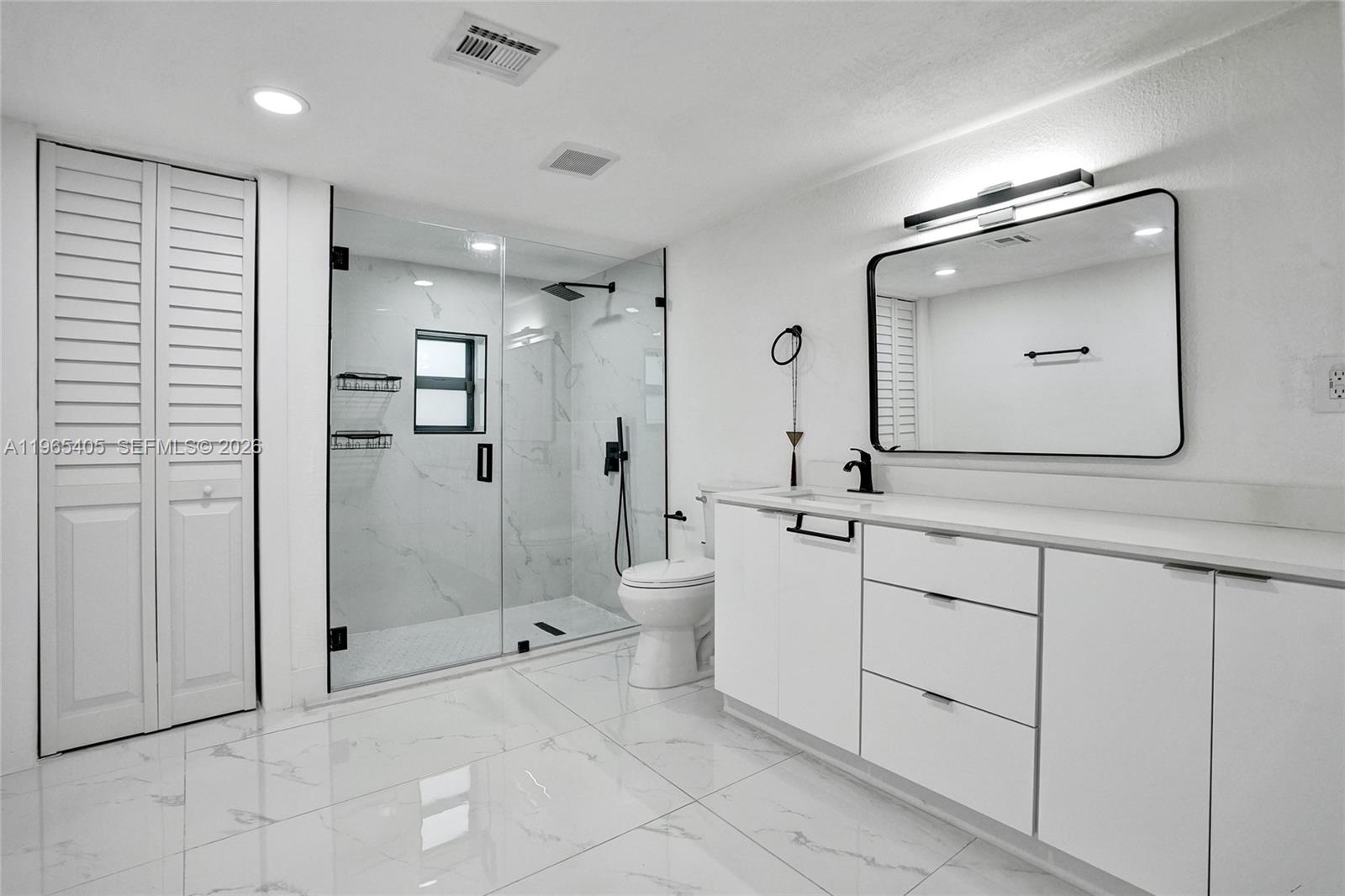 13550 NW 5th Ave North Miami, FL 33168