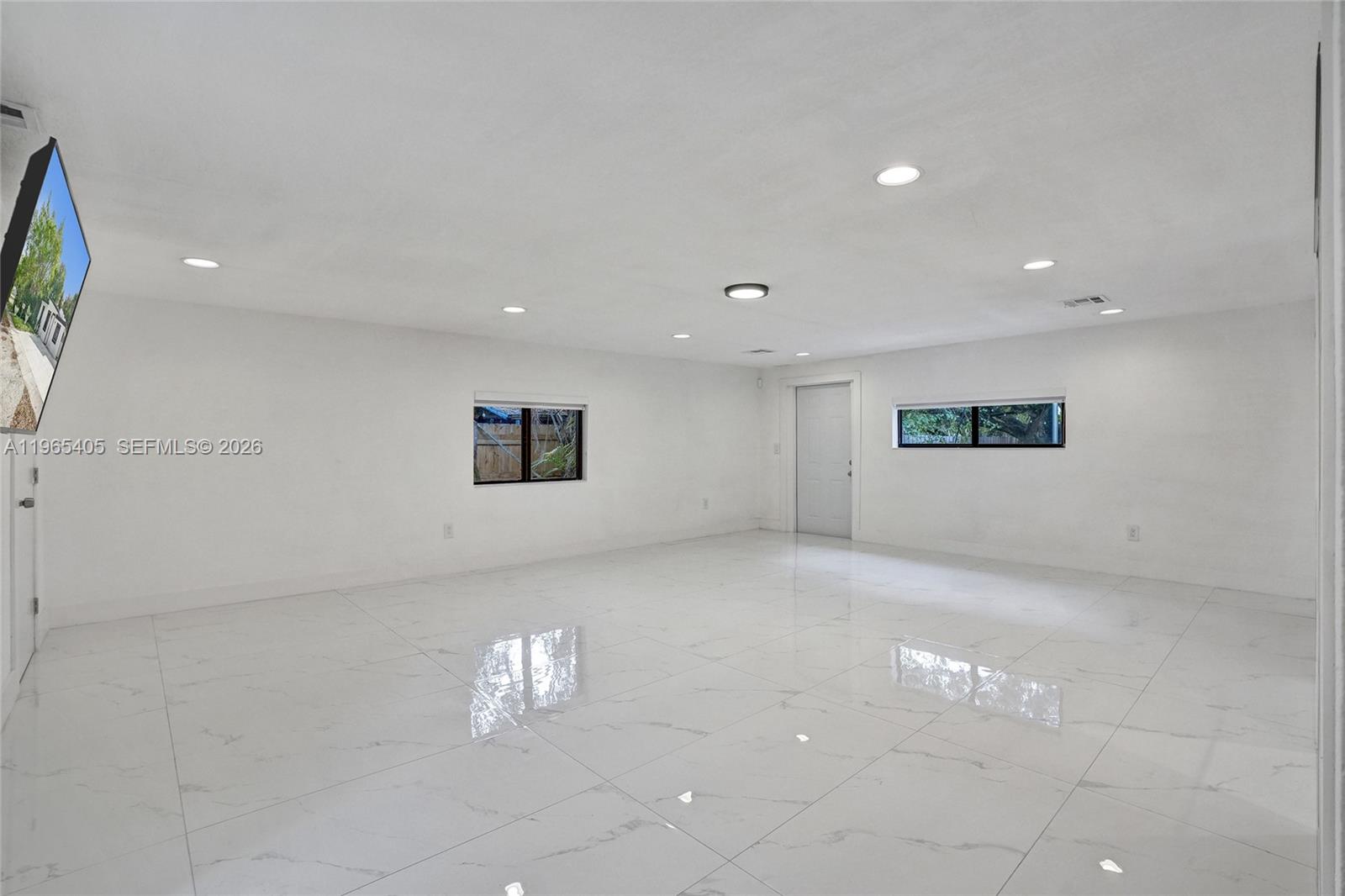 13550 NW 5th Ave North Miami, FL 33168