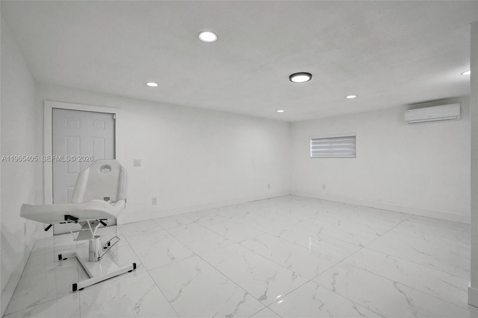 13550 NW 5th Ave North Miami, FL 33168