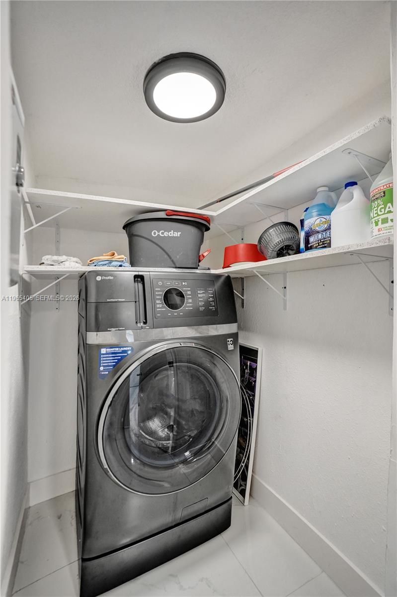 13550 NW 5th Ave North Miami, FL 33168