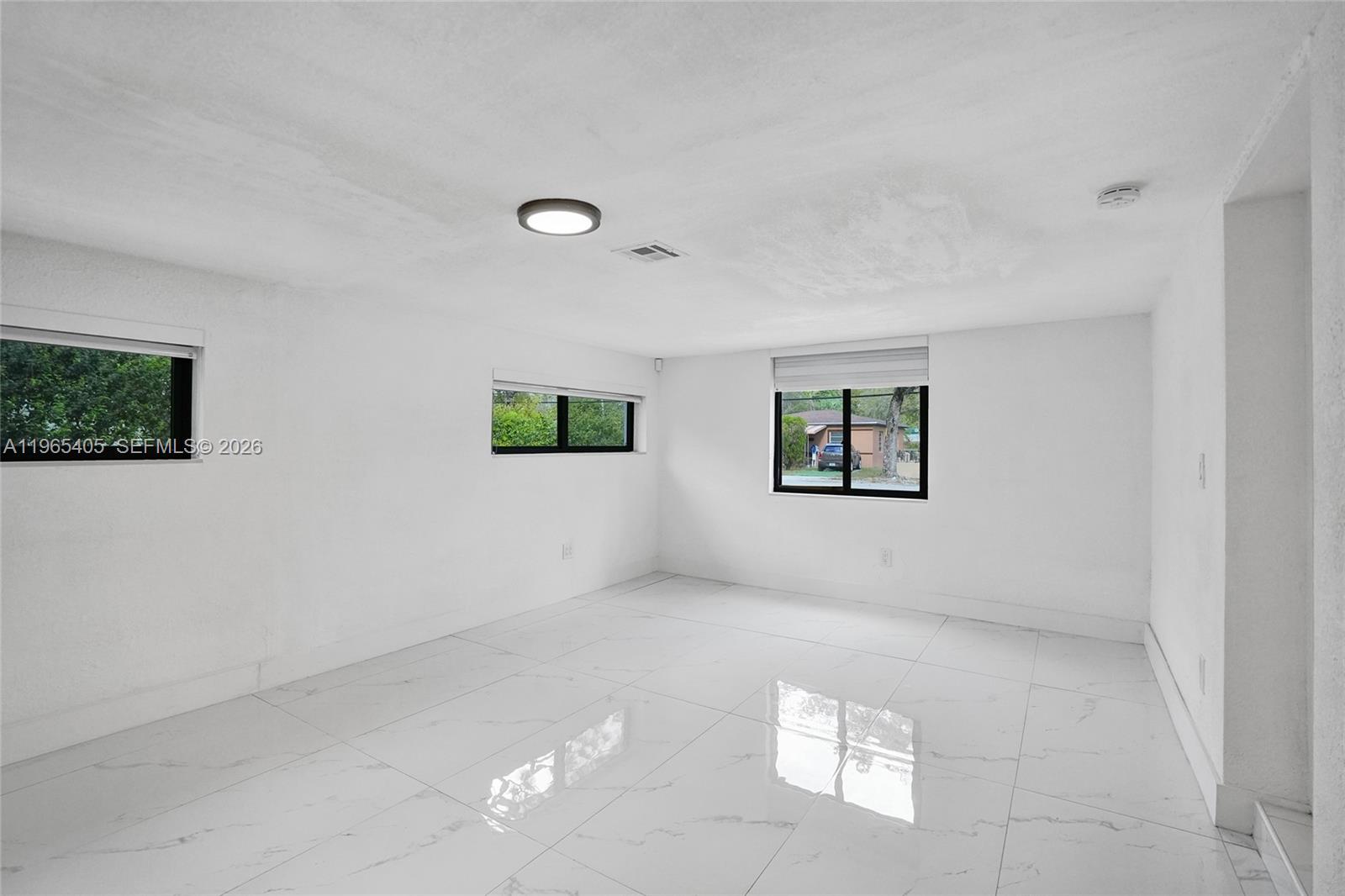 13550 NW 5th Ave North Miami, FL 33168