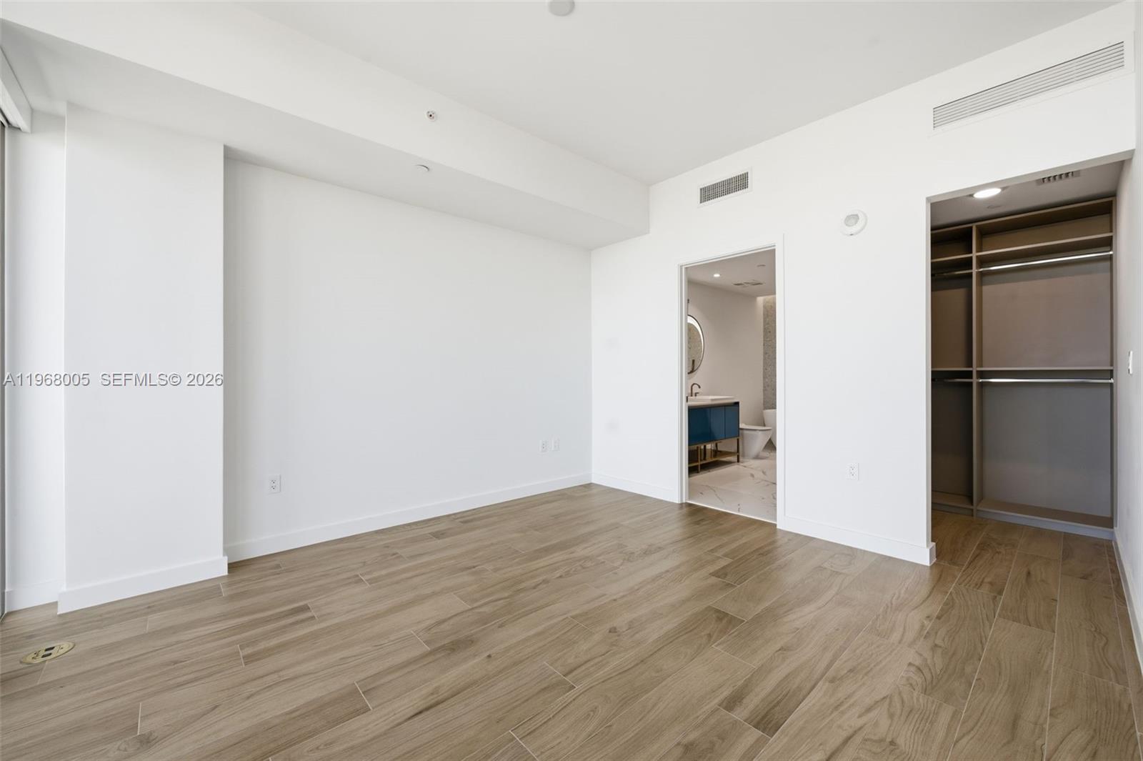 2678 Tigertail Ave #1501 Miami, FL 33133