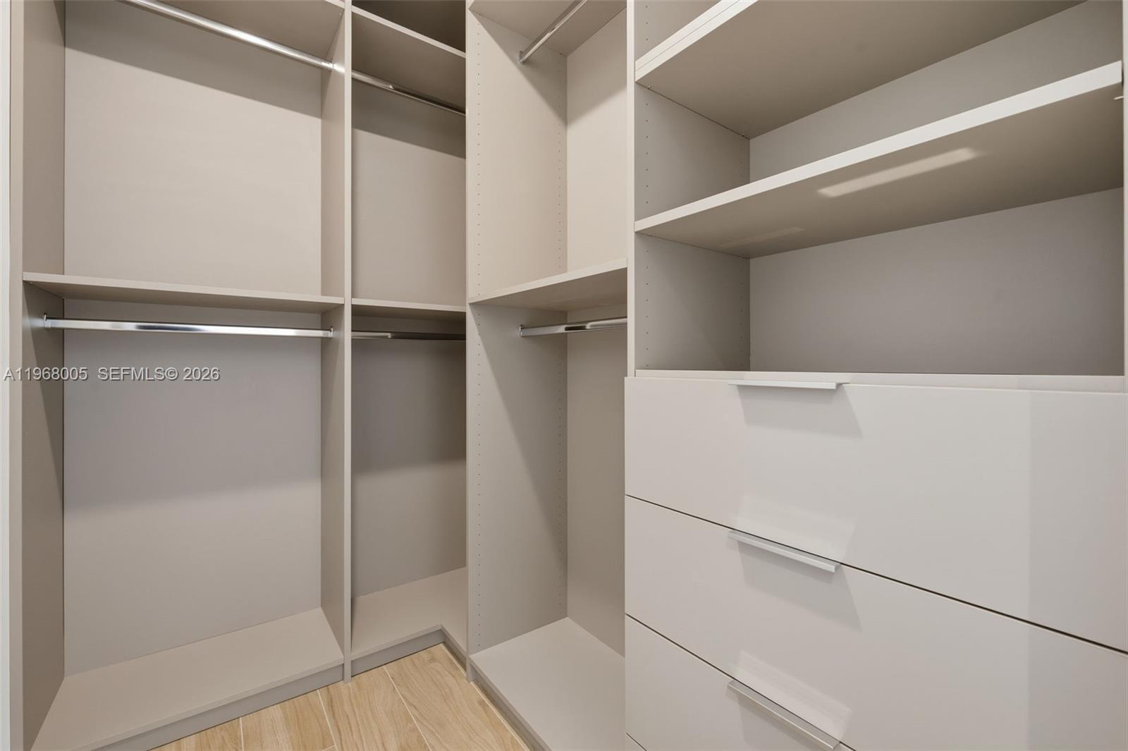 2678 Tigertail Ave #1501 Miami, FL 33133