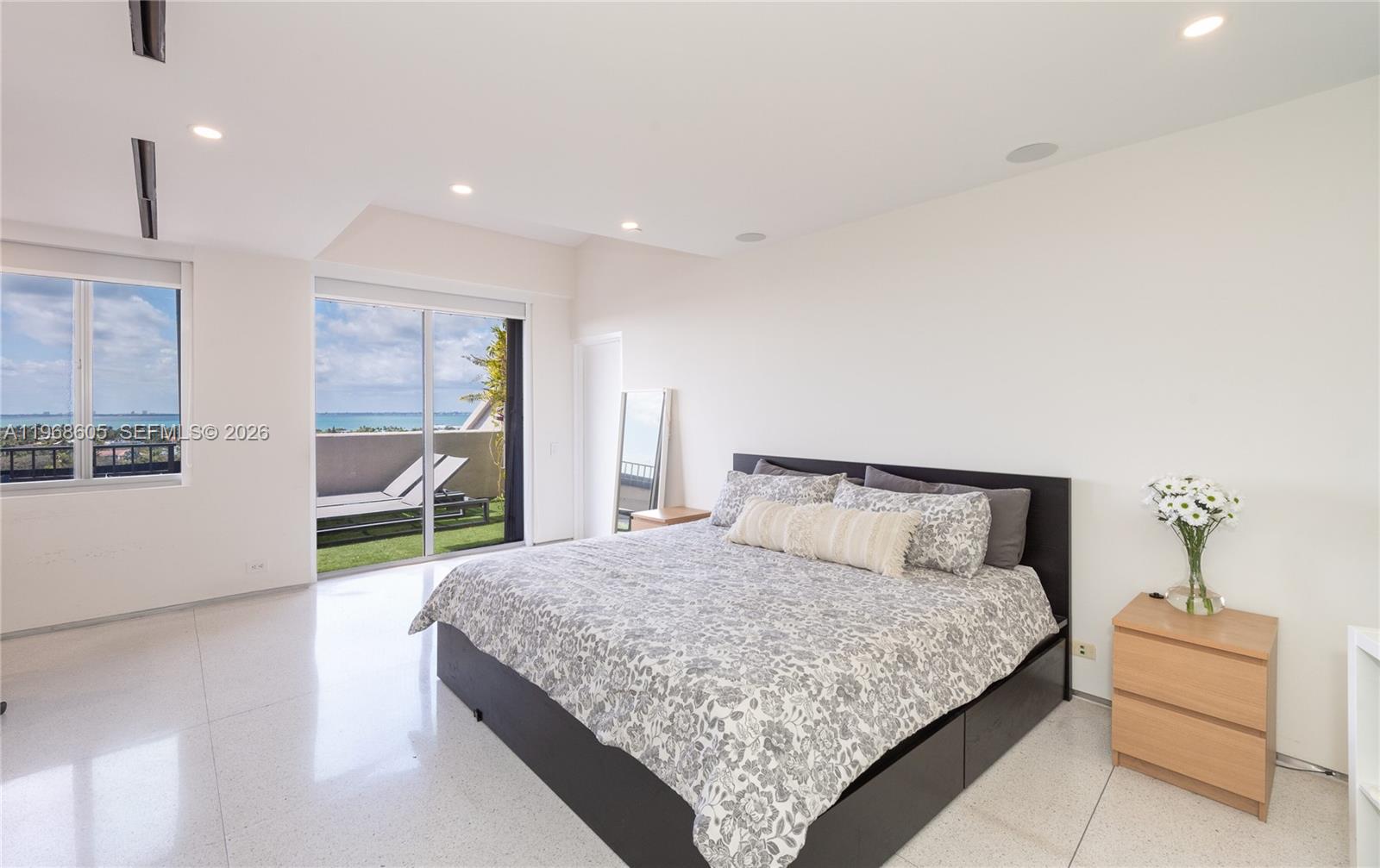 image Emerald Bay at Key Colony17