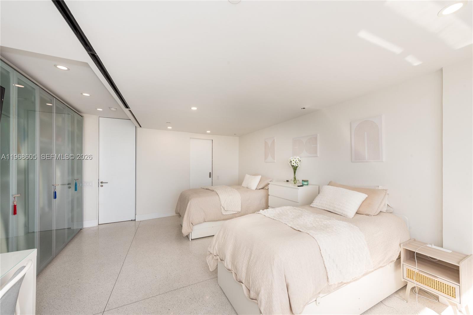 image Emerald Bay at Key Colony22