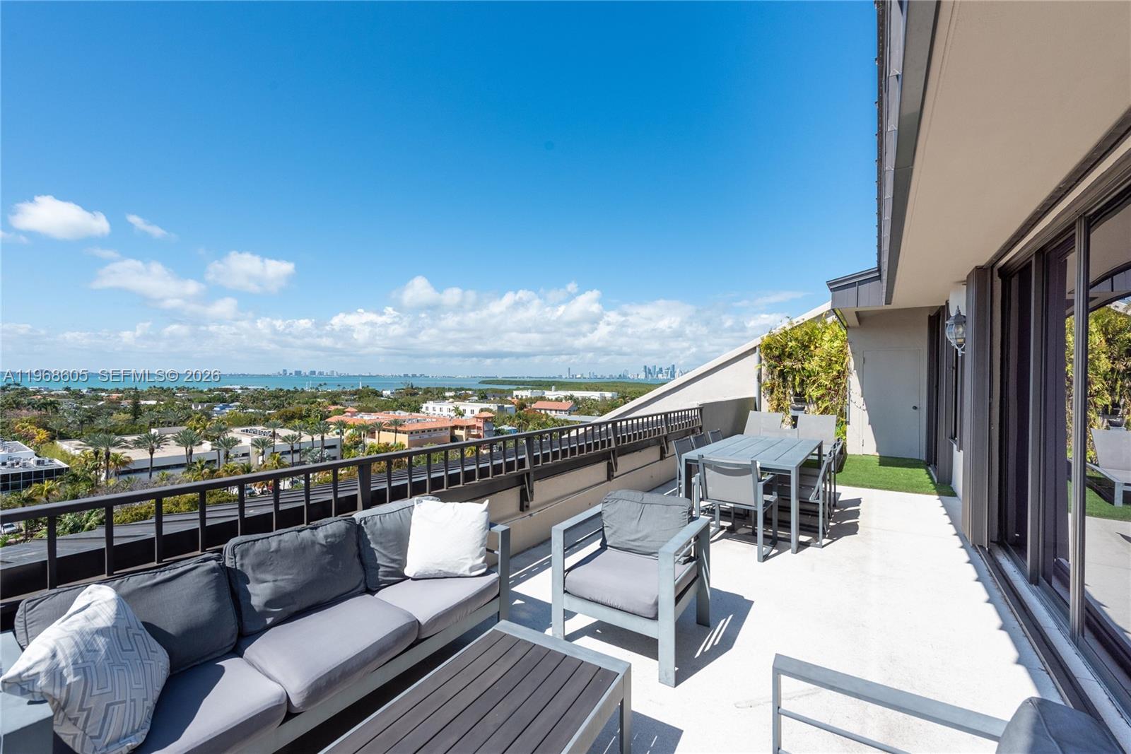 image Emerald Bay at Key Colony4