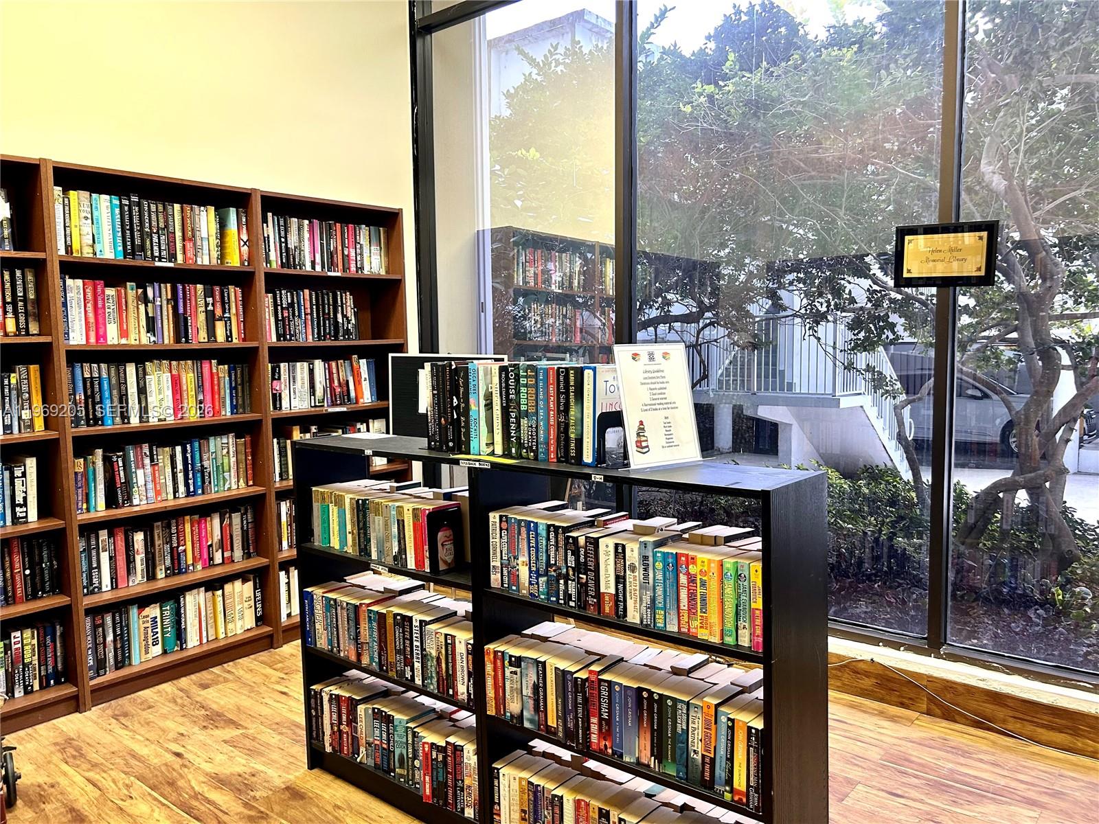 image Arlen House East10