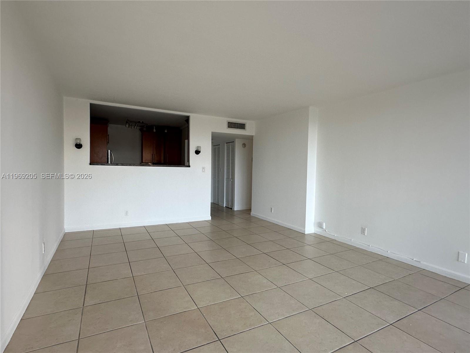 image Arlen House East3