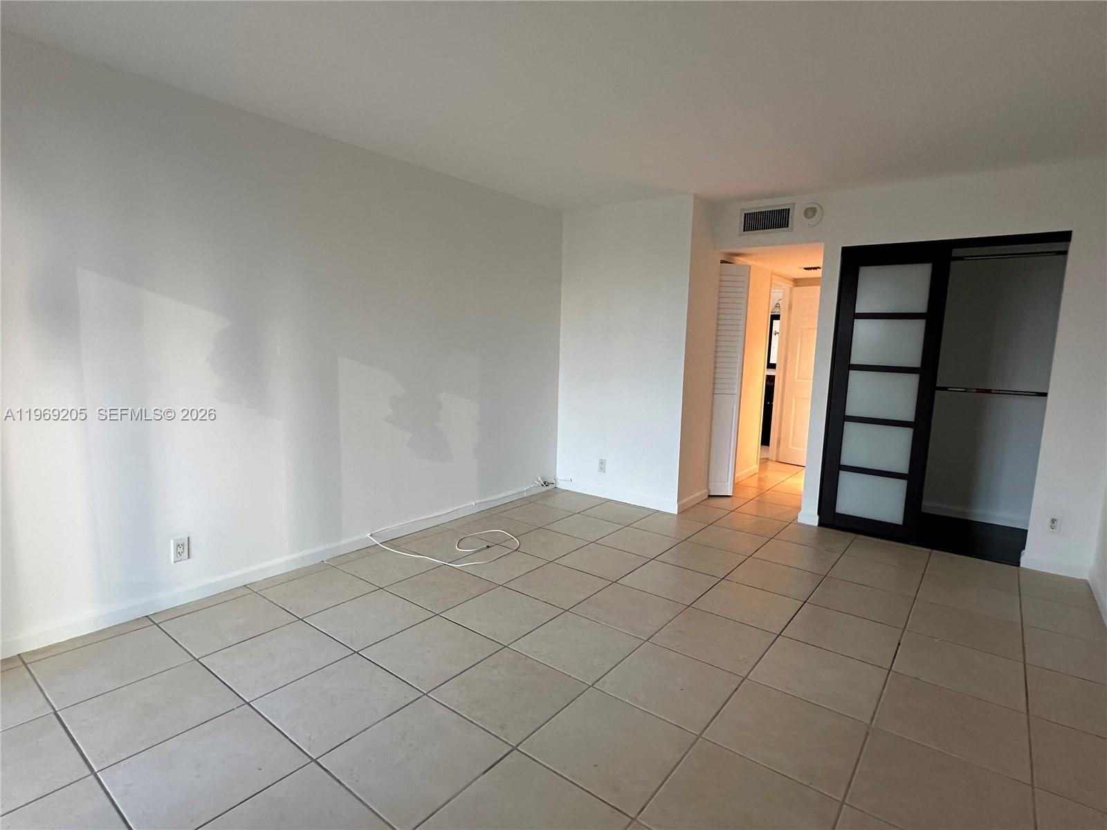 image Arlen House East4