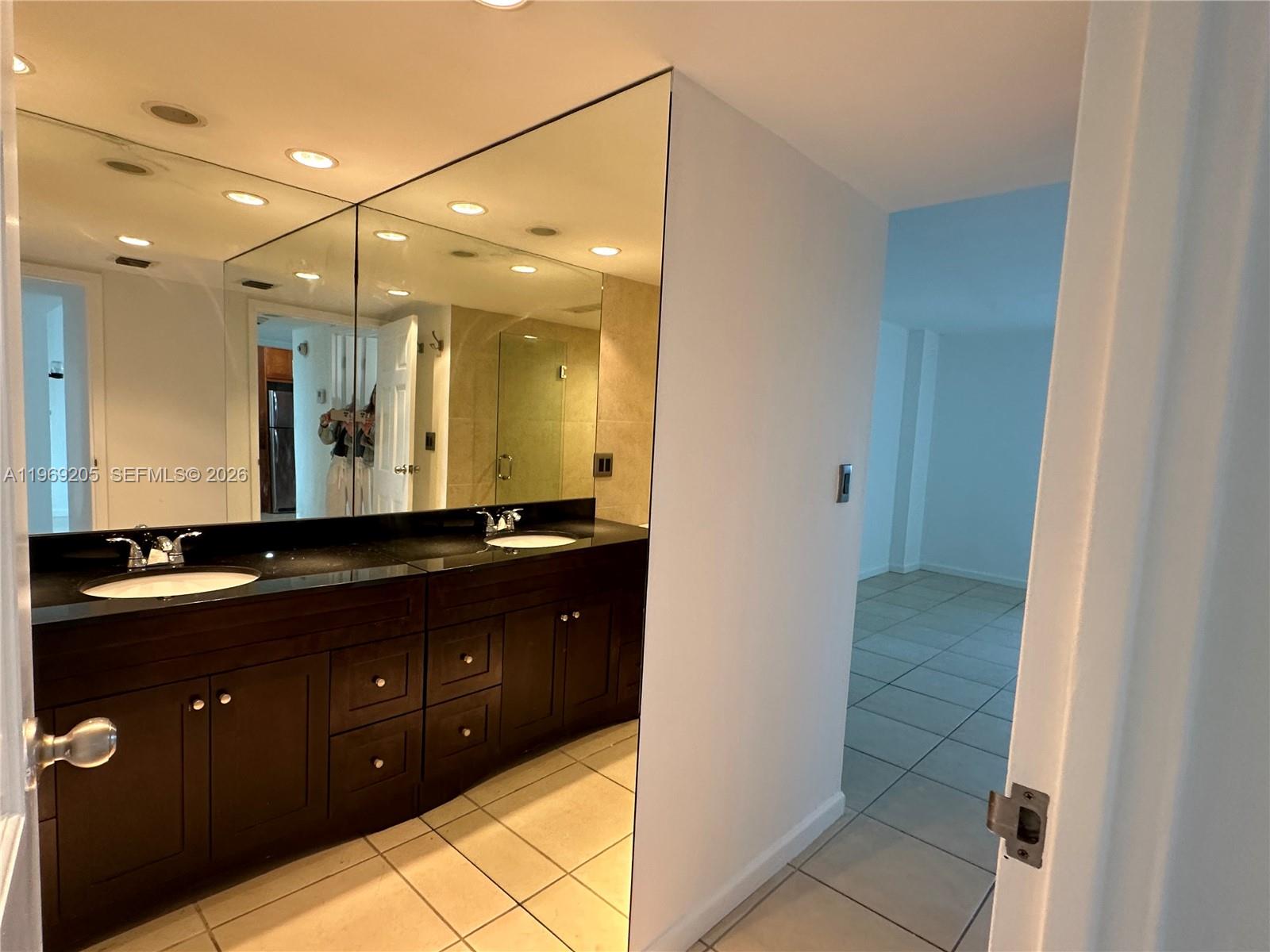 image Arlen House East5