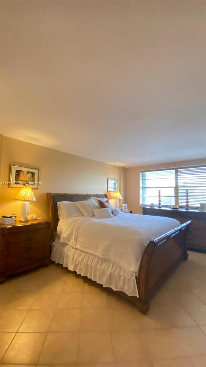 image Commodore Club East5