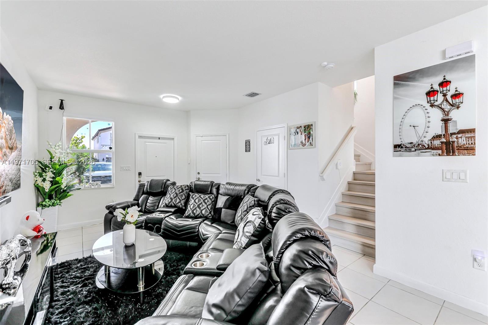 2369 NW 131st Cir Miami, FL 33167