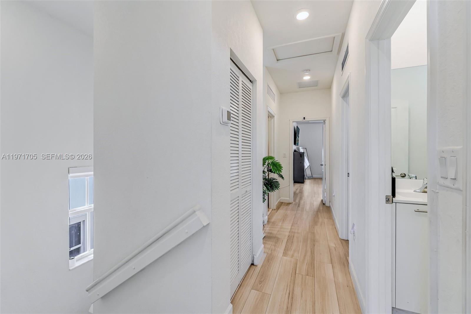 2369 NW 131st Cir Miami, FL 33167