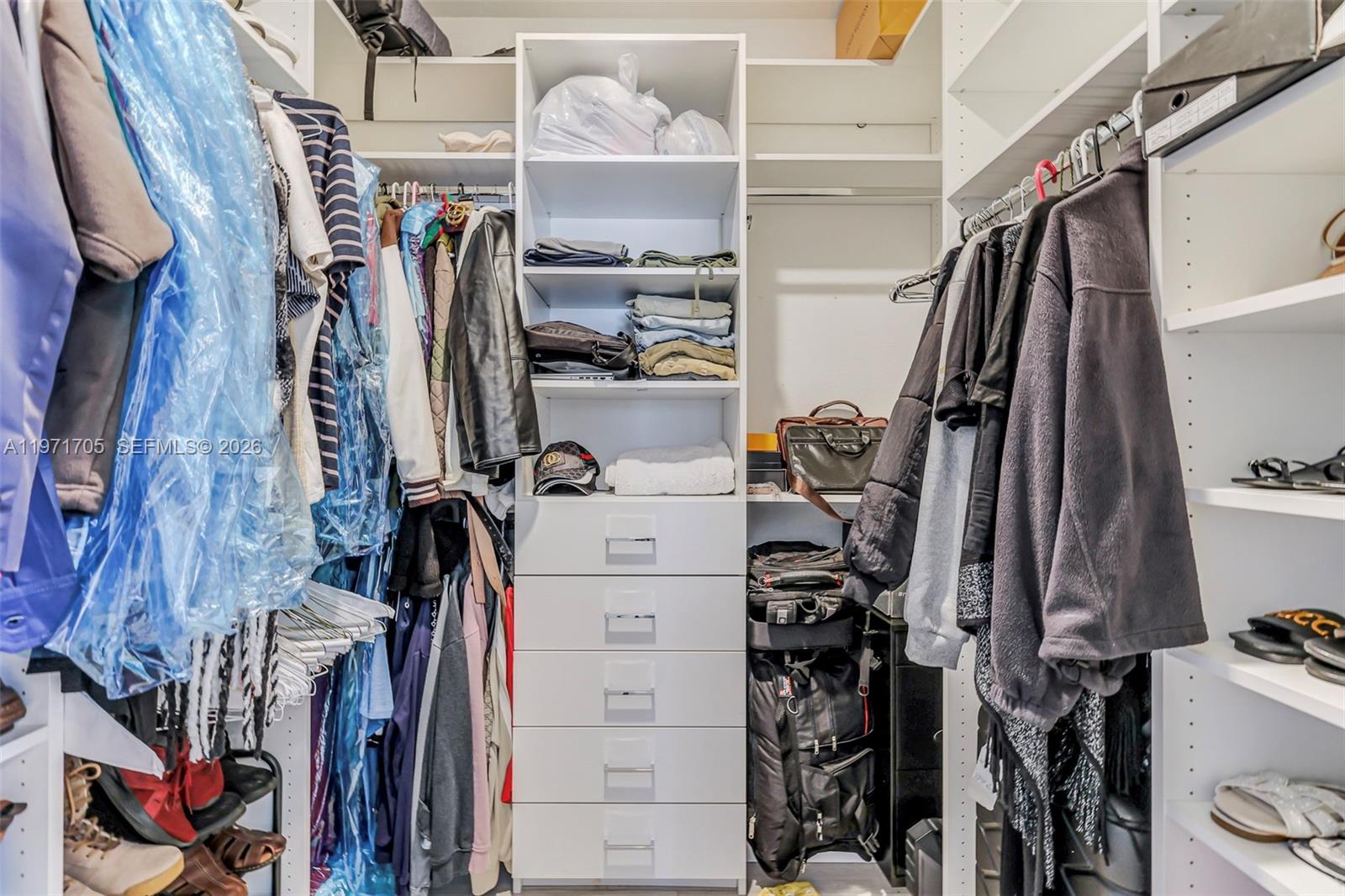 2369 NW 131st Cir Miami, FL 33167