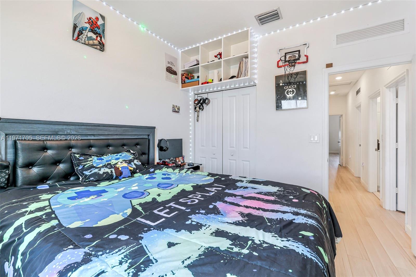 2369 NW 131st Cir Miami, FL 33167