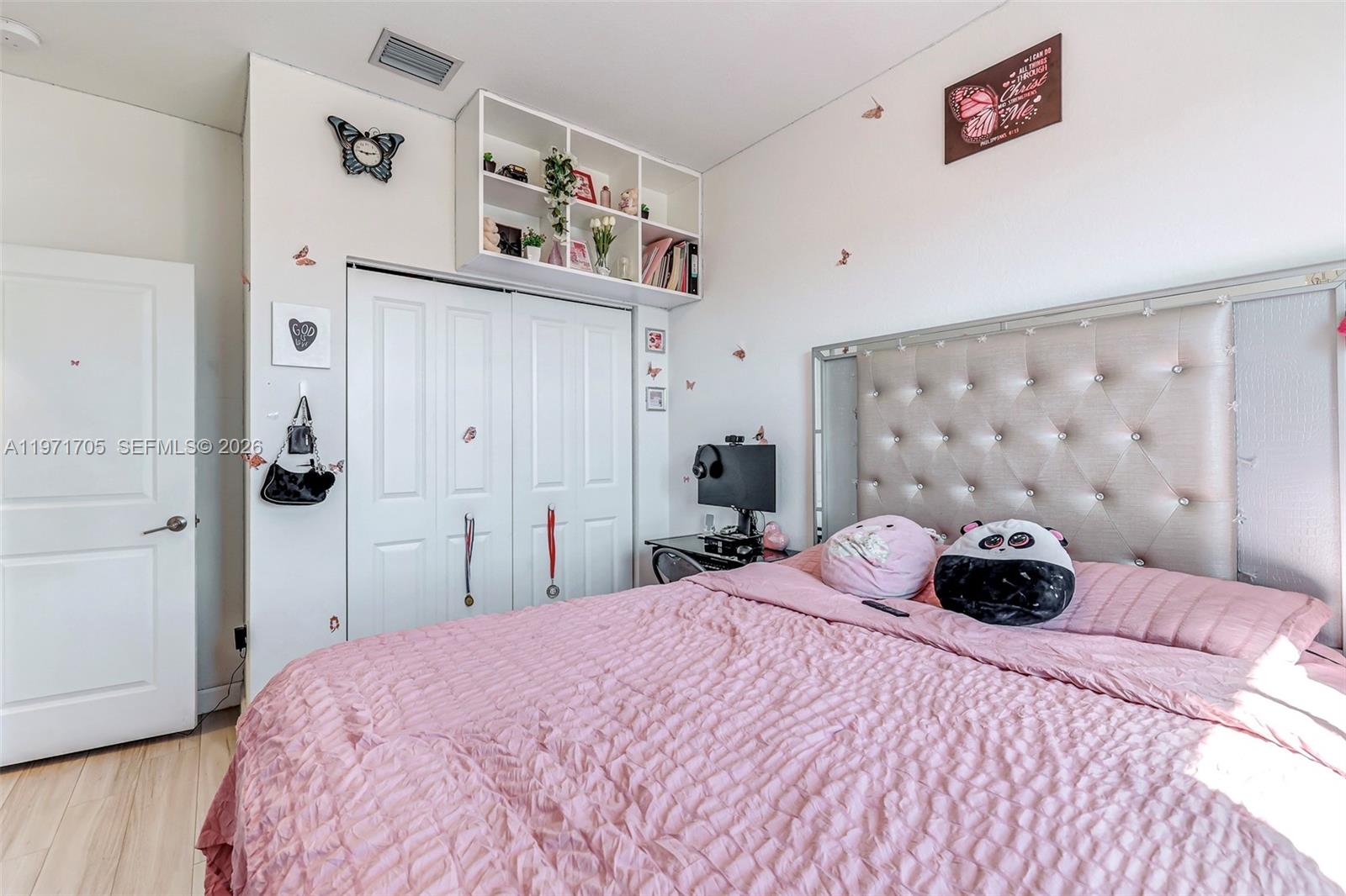 2369 NW 131st Cir Miami, FL 33167