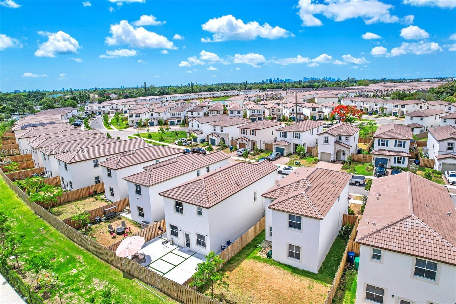 2369 NW 131st Cir Miami, FL 33167