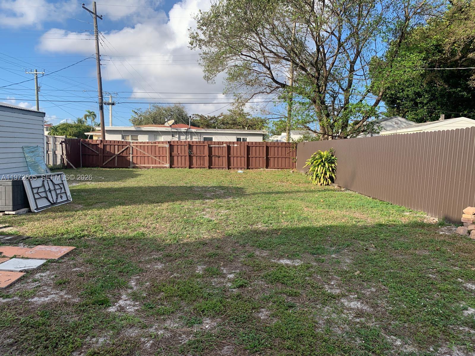 2131 Arthur St Hollywood, FL 33020