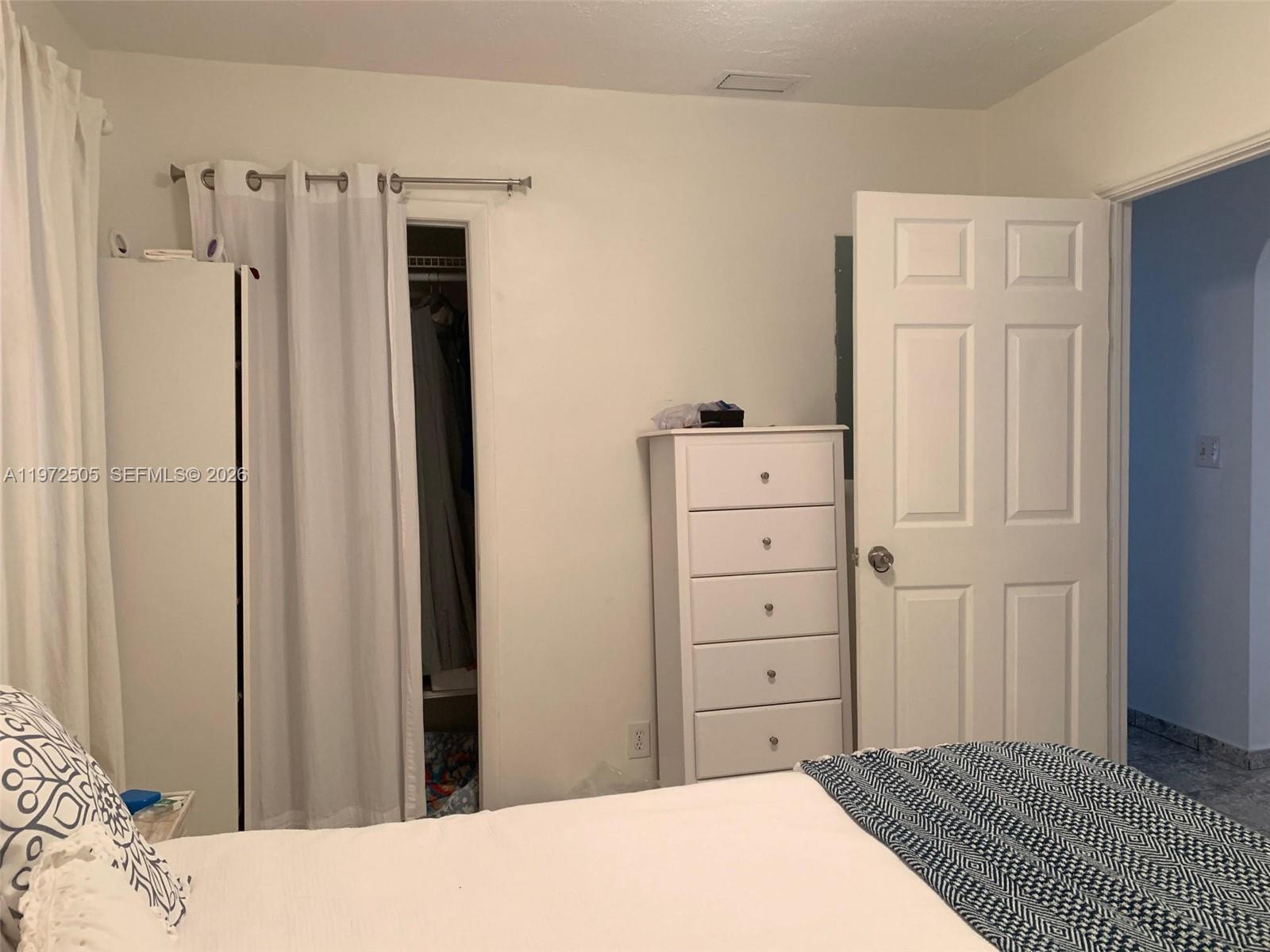 2131 Arthur St Hollywood, FL 33020