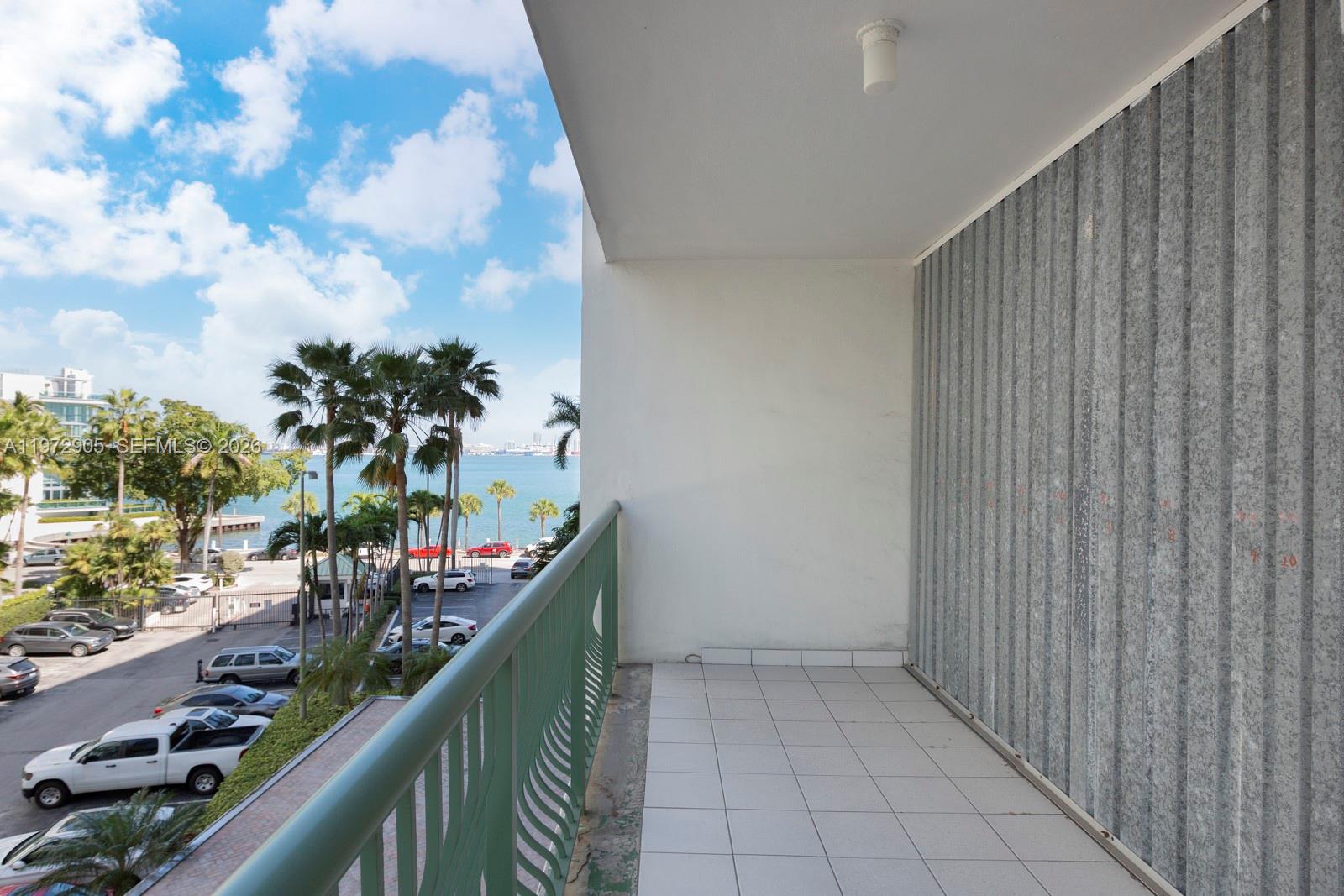 1408 Brickell Bay Dr #414 Miami, FL 33131