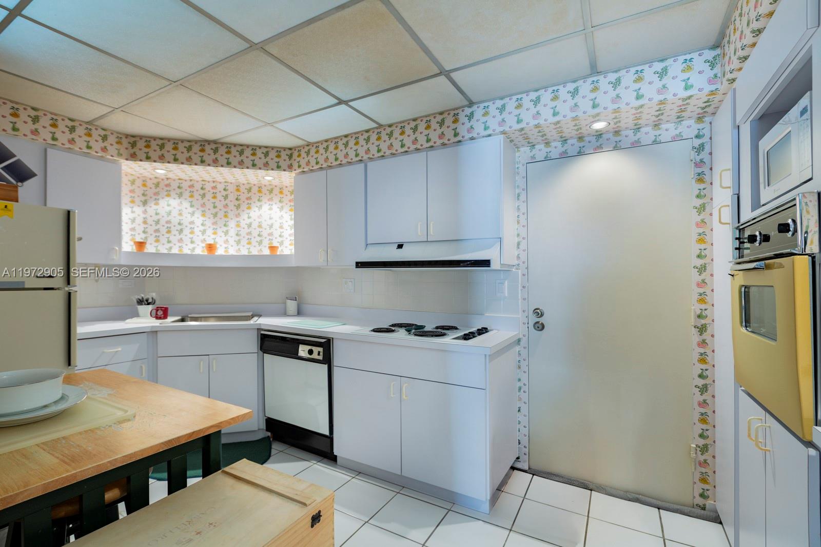 1408 Brickell Bay Dr #414 Miami, FL 33131