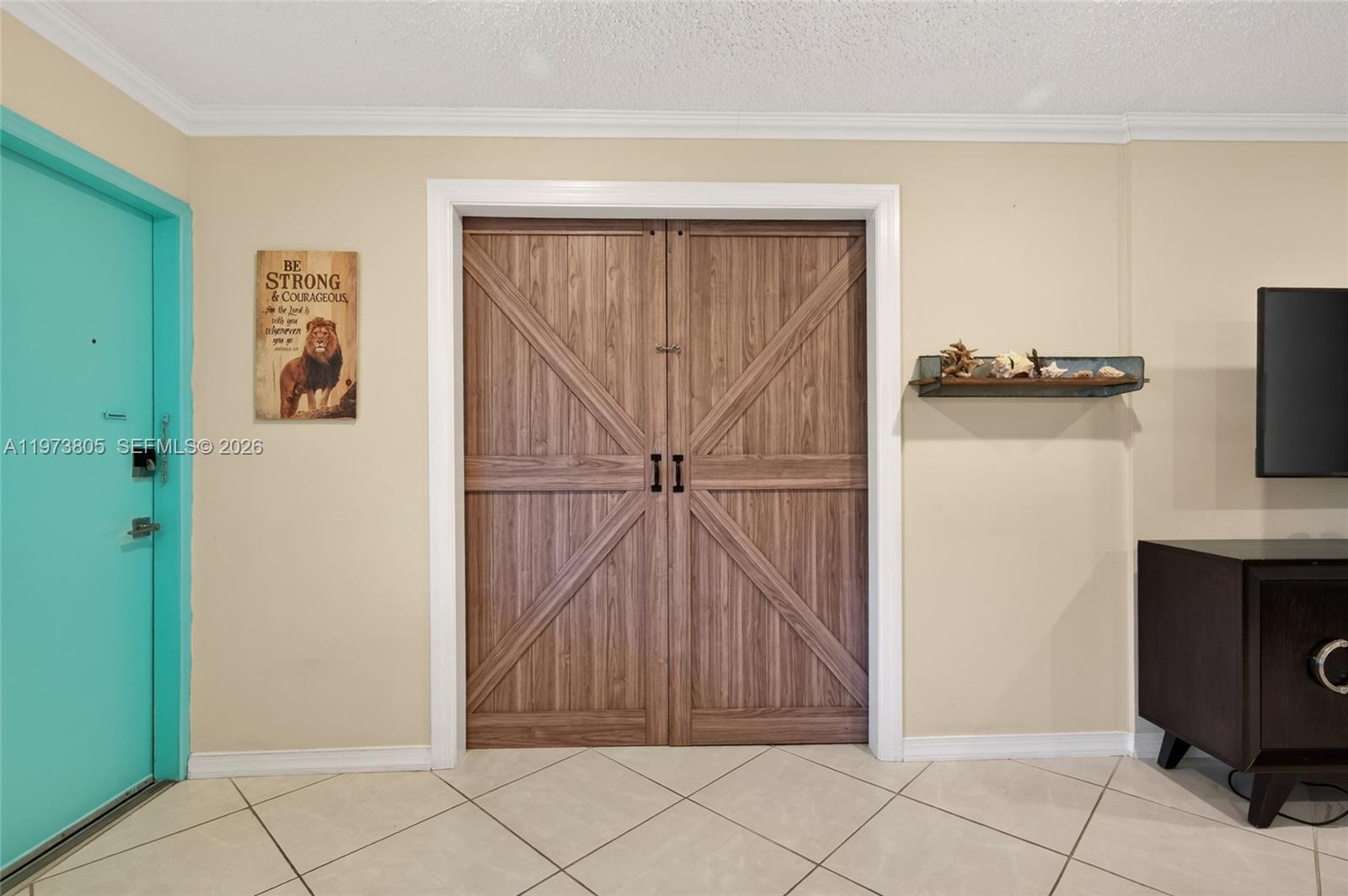 1308 Bayview Dr #2B Fort Lauderdale, FL 33304