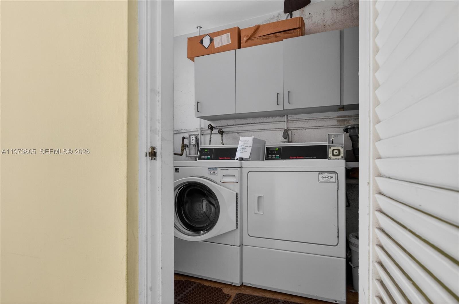 1308 Bayview Dr #2B Fort Lauderdale, FL 33304