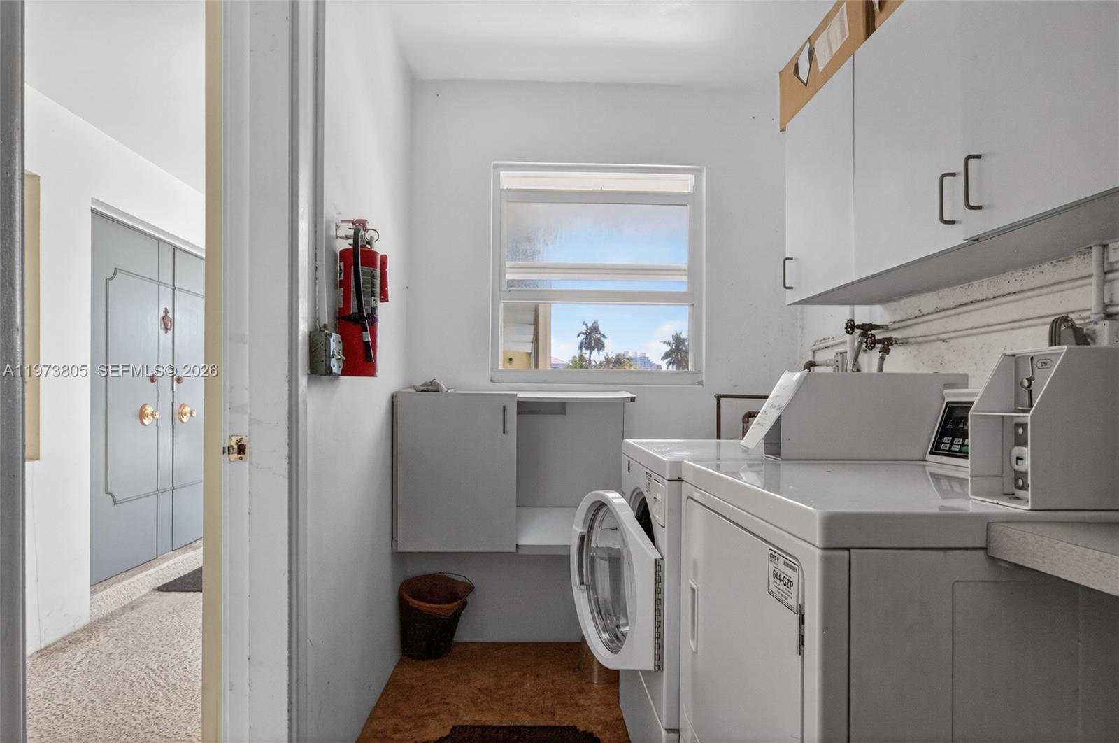 1308 Bayview Dr #2B Fort Lauderdale, FL 33304