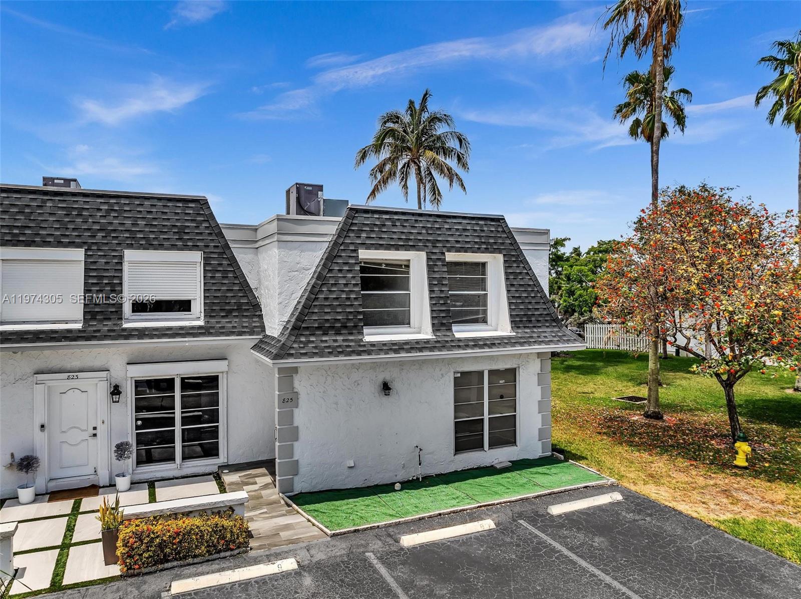825 NE 26th Ave