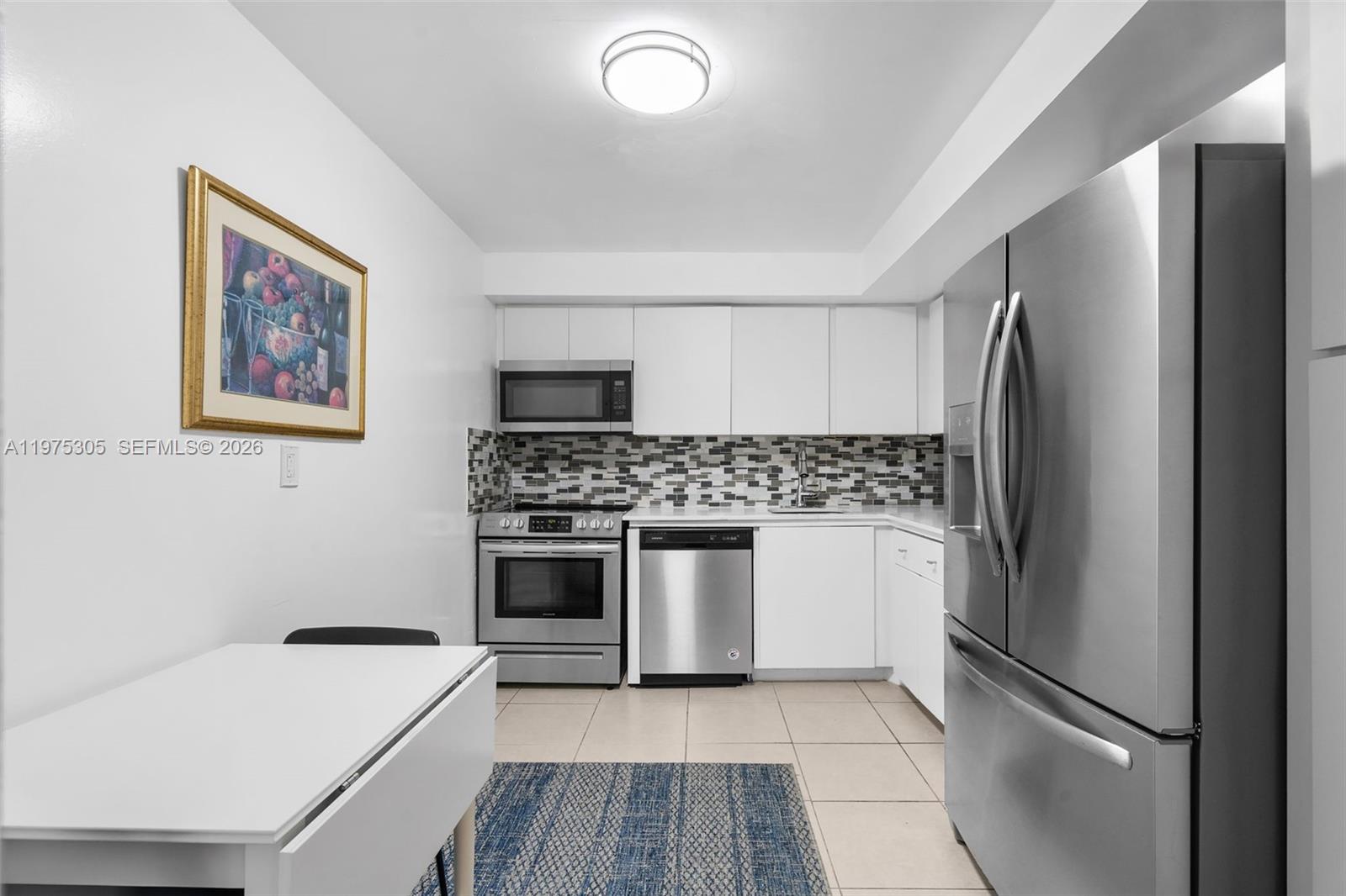 1000 Parkview Dr #1001 Hallandale Beach, FL 33009