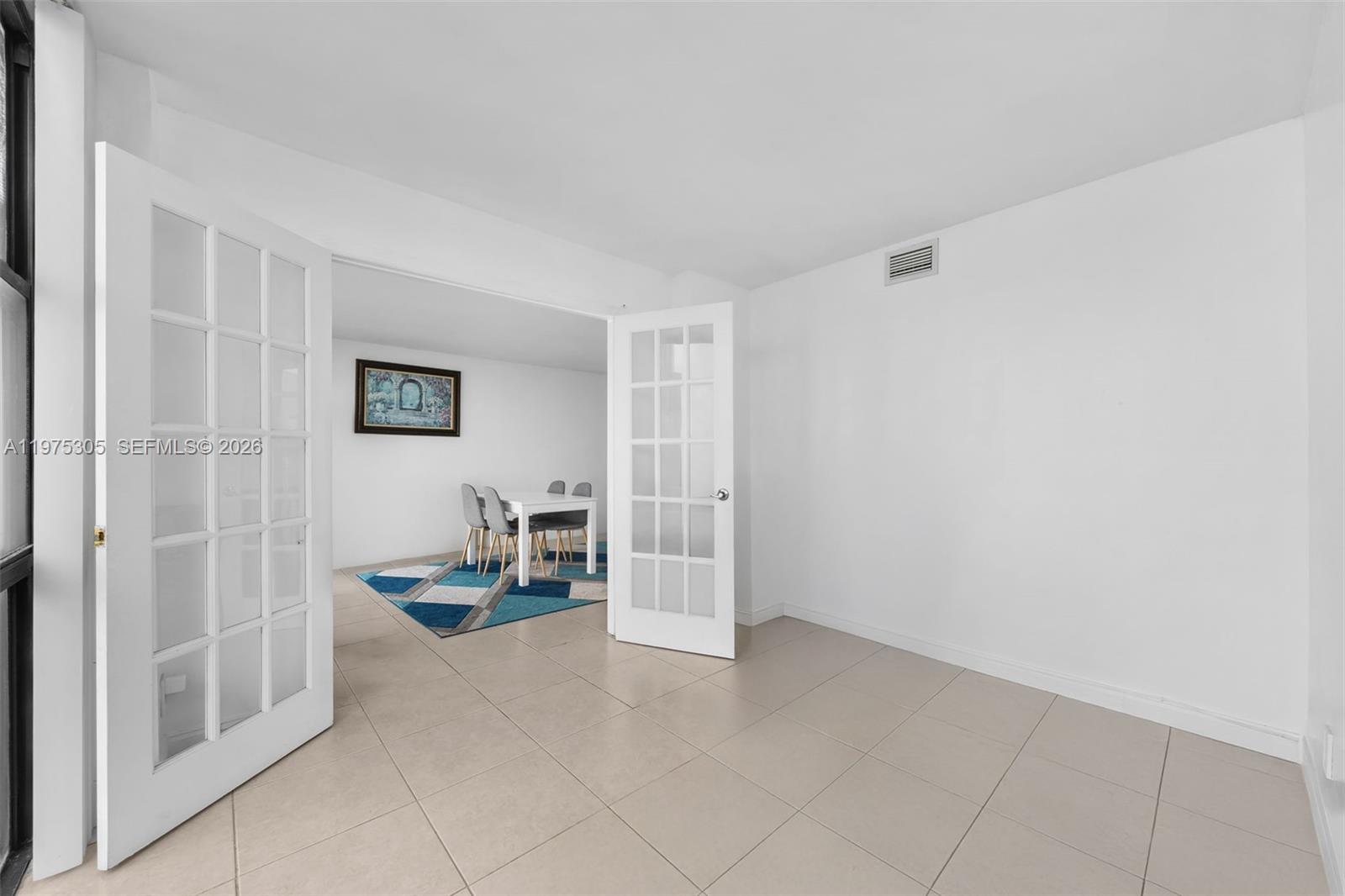 1000 Parkview Dr #1001 Hallandale Beach, FL 33009