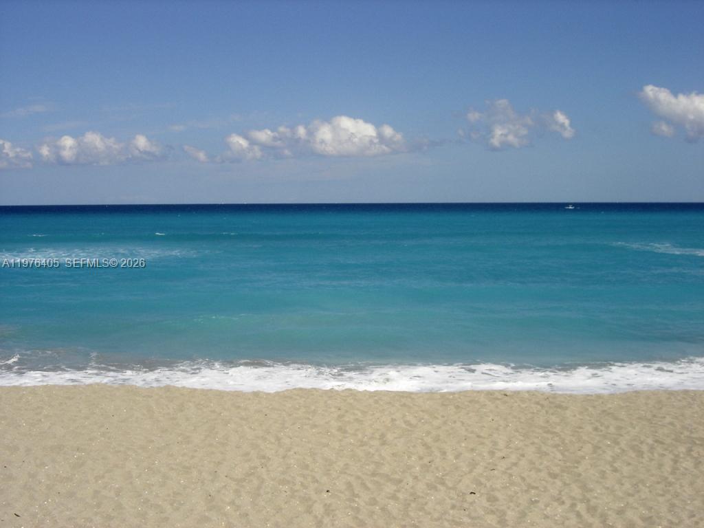 203 N Moccasin Trl N Jupiter, FL 33458