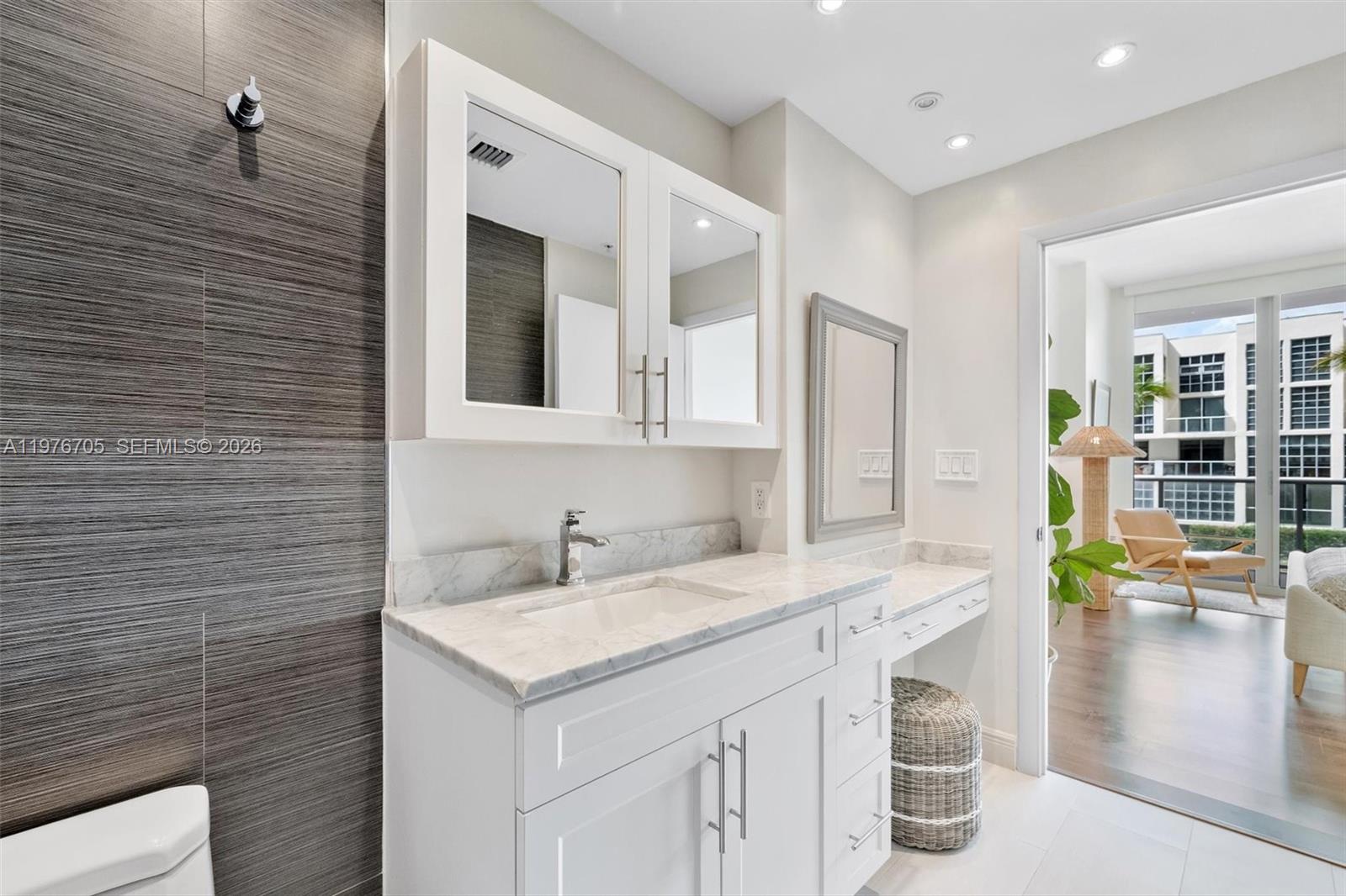 3470 E Coast Ave #H0908 Miami, FL 33137