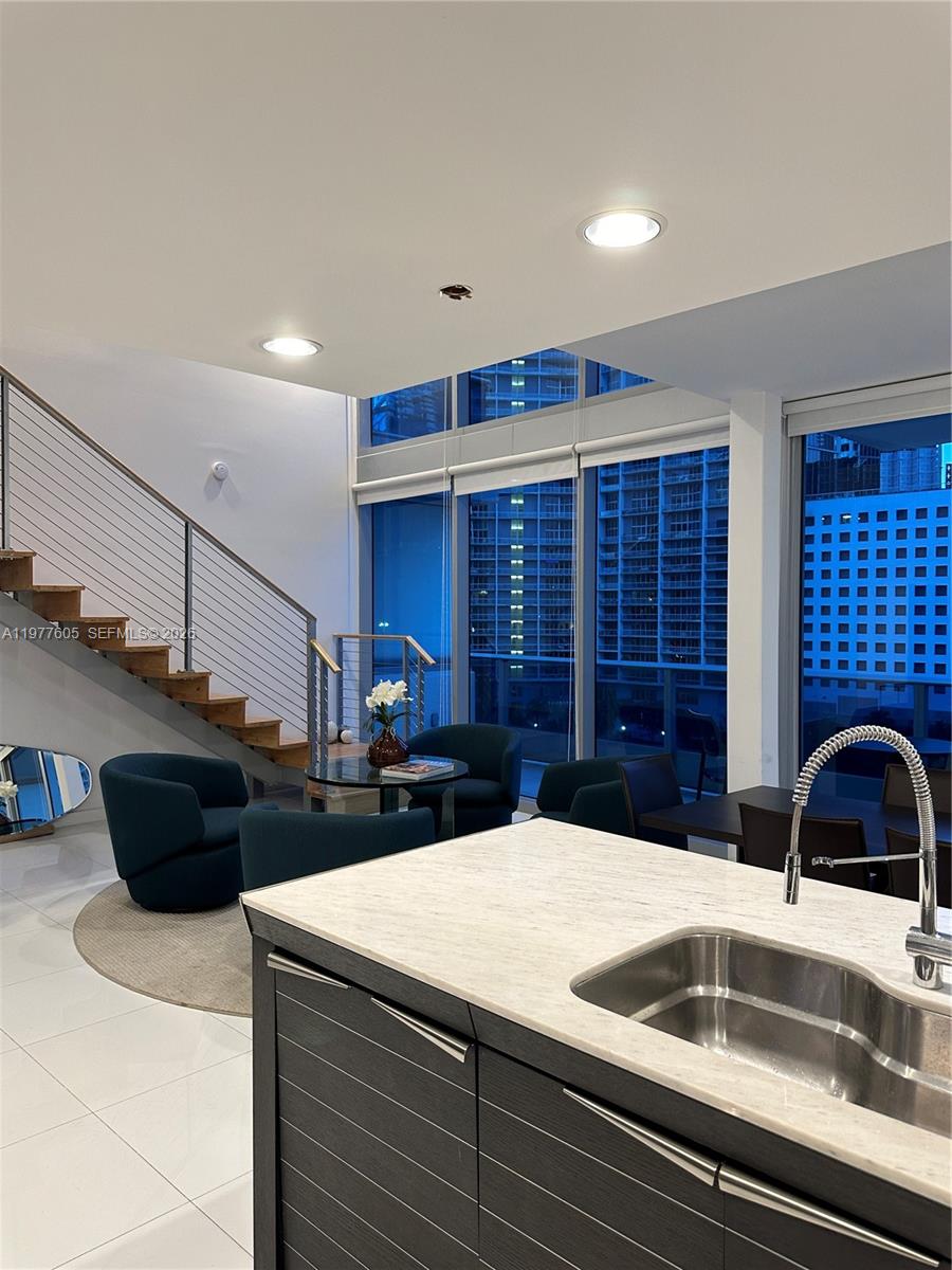 200 S Biscayne Blvd Way #703 Miami, FL 33131