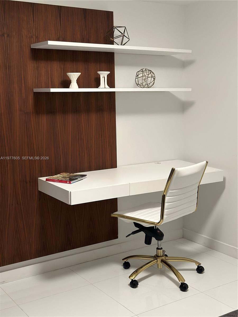 200 S Biscayne Blvd Way #703 Miami, FL 33131