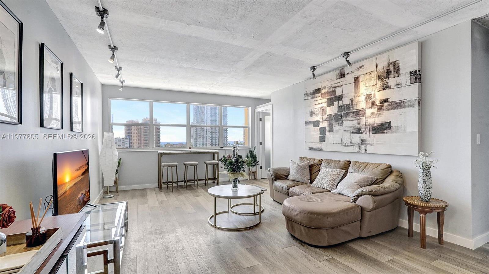 111 Golden Isles Dr #G2 Hallandale Beach, FL 33009