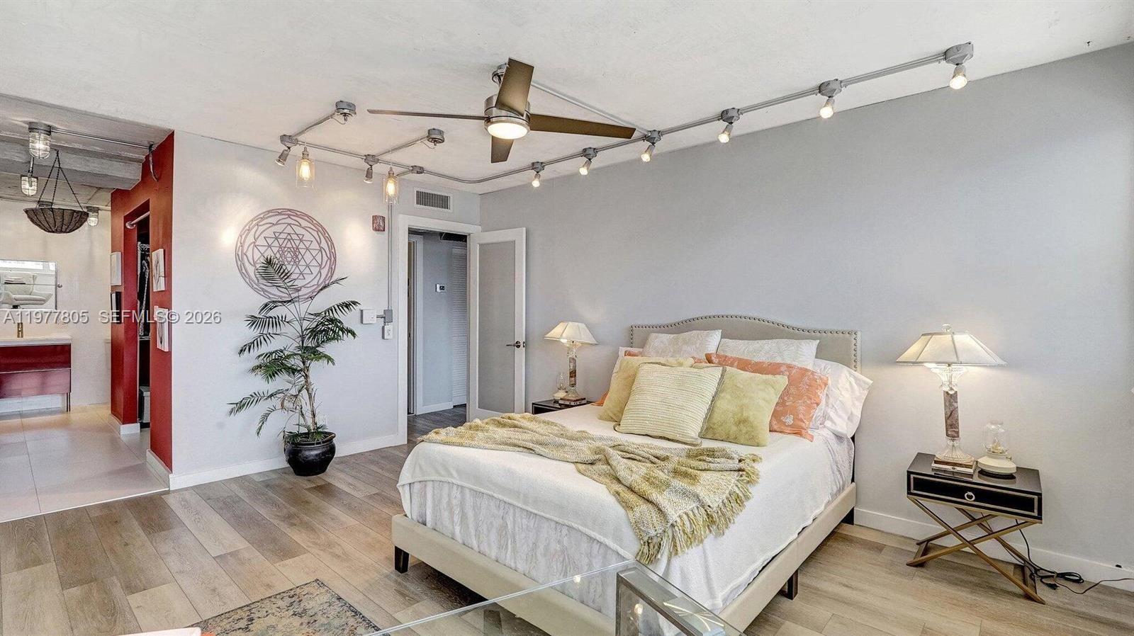 111 Golden Isles Dr #G2 Hallandale Beach, FL 33009