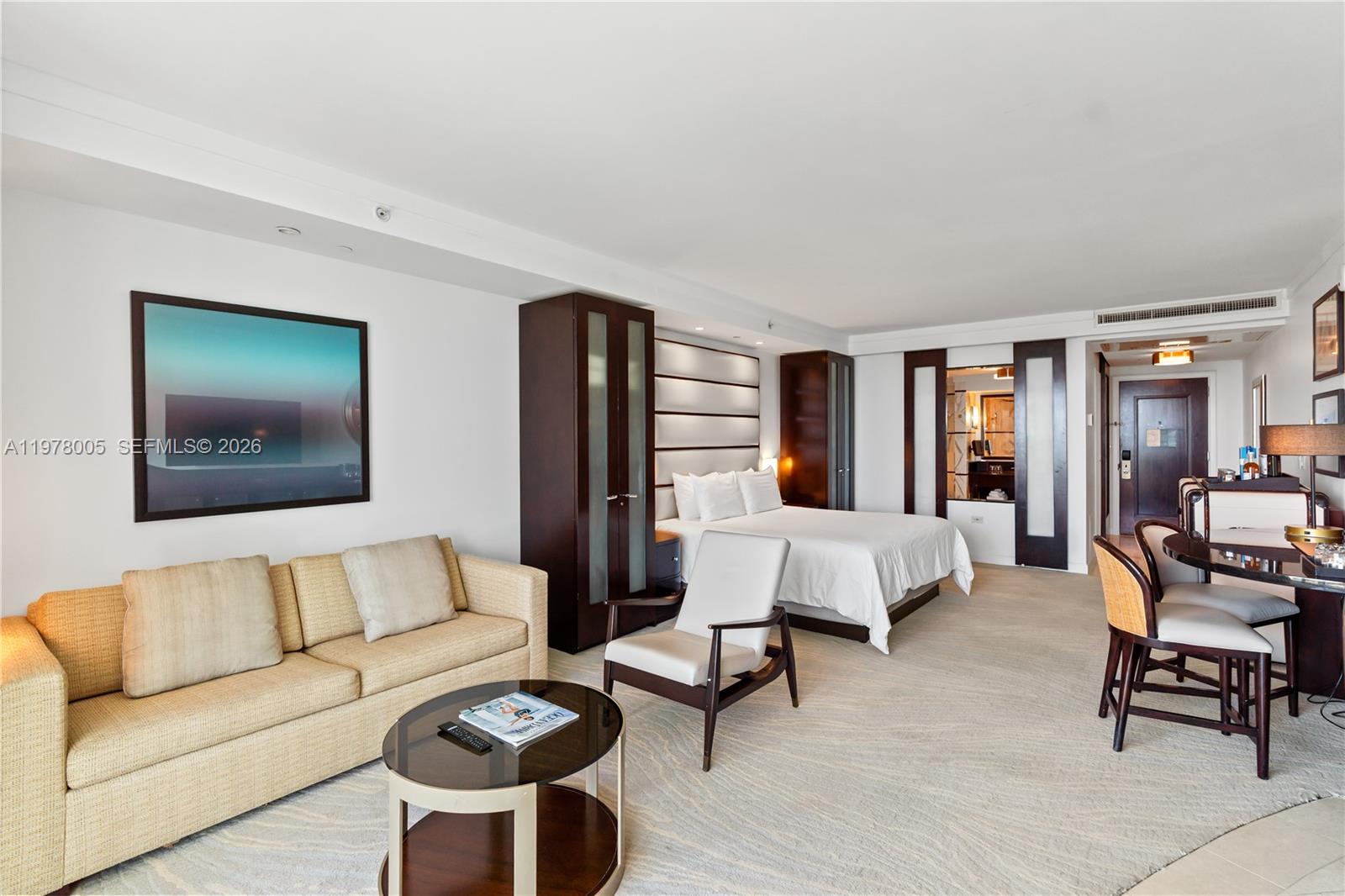 4391 Collins Ave #412 Miami Beach, FL 33140