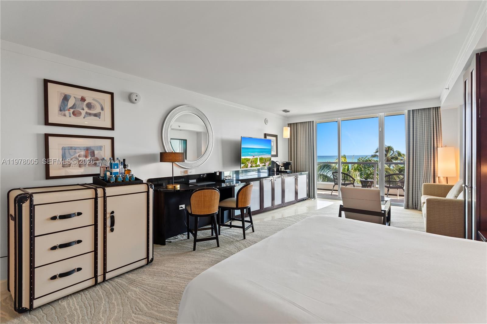 4391 Collins Ave #412 Miami Beach, FL 33140